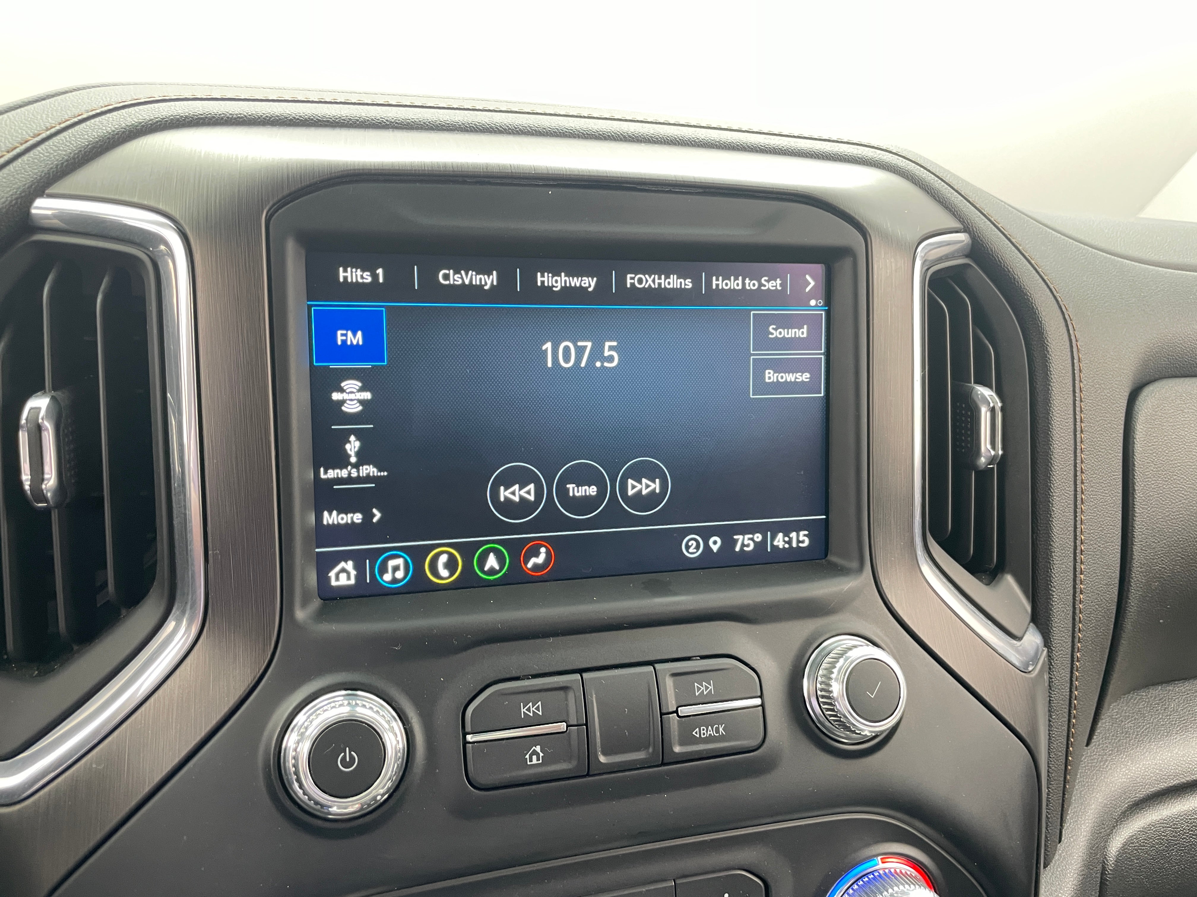 2022 GMC Sierra 1500 AT4 3