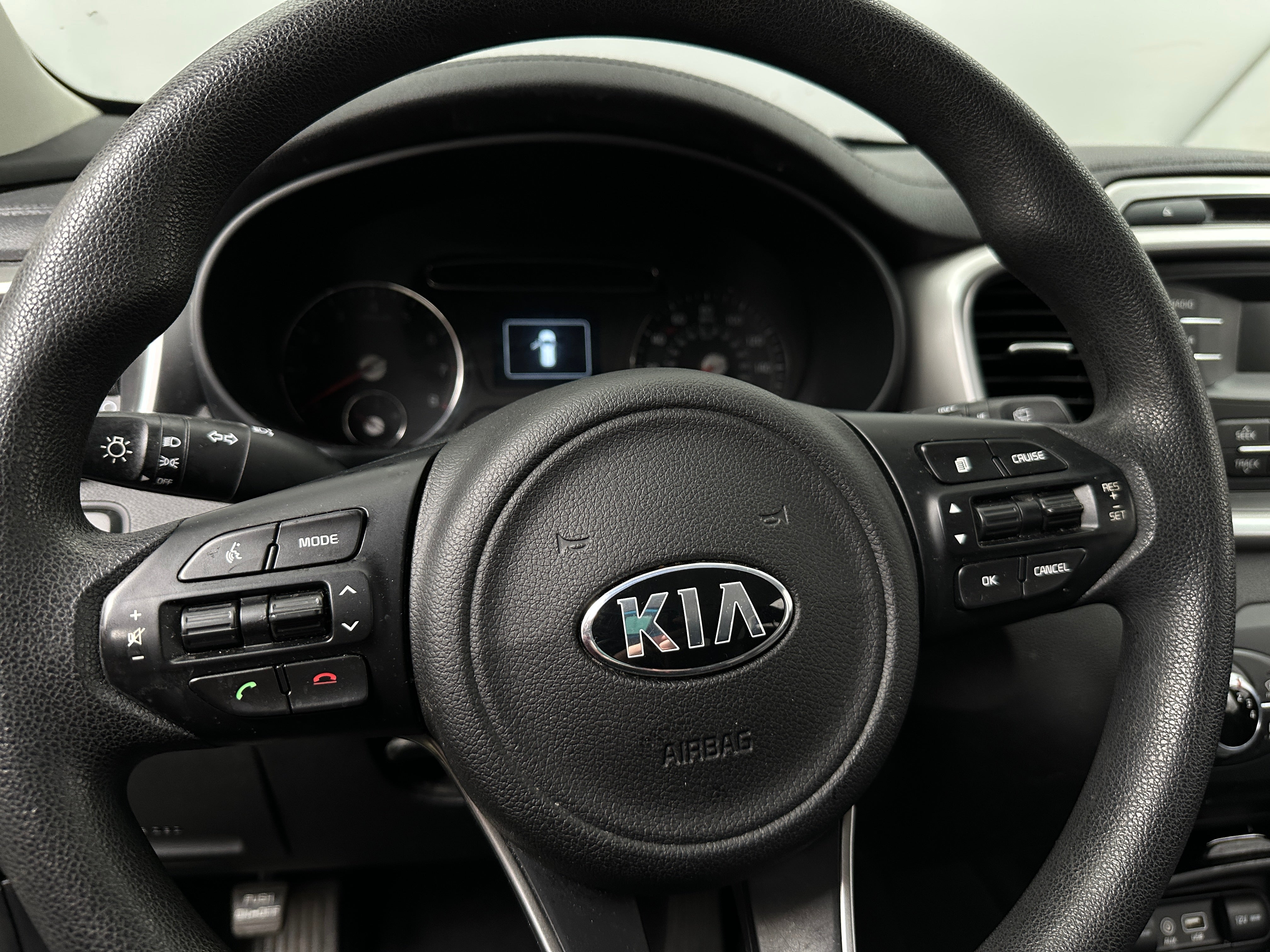 2016 Kia Sorento L 5