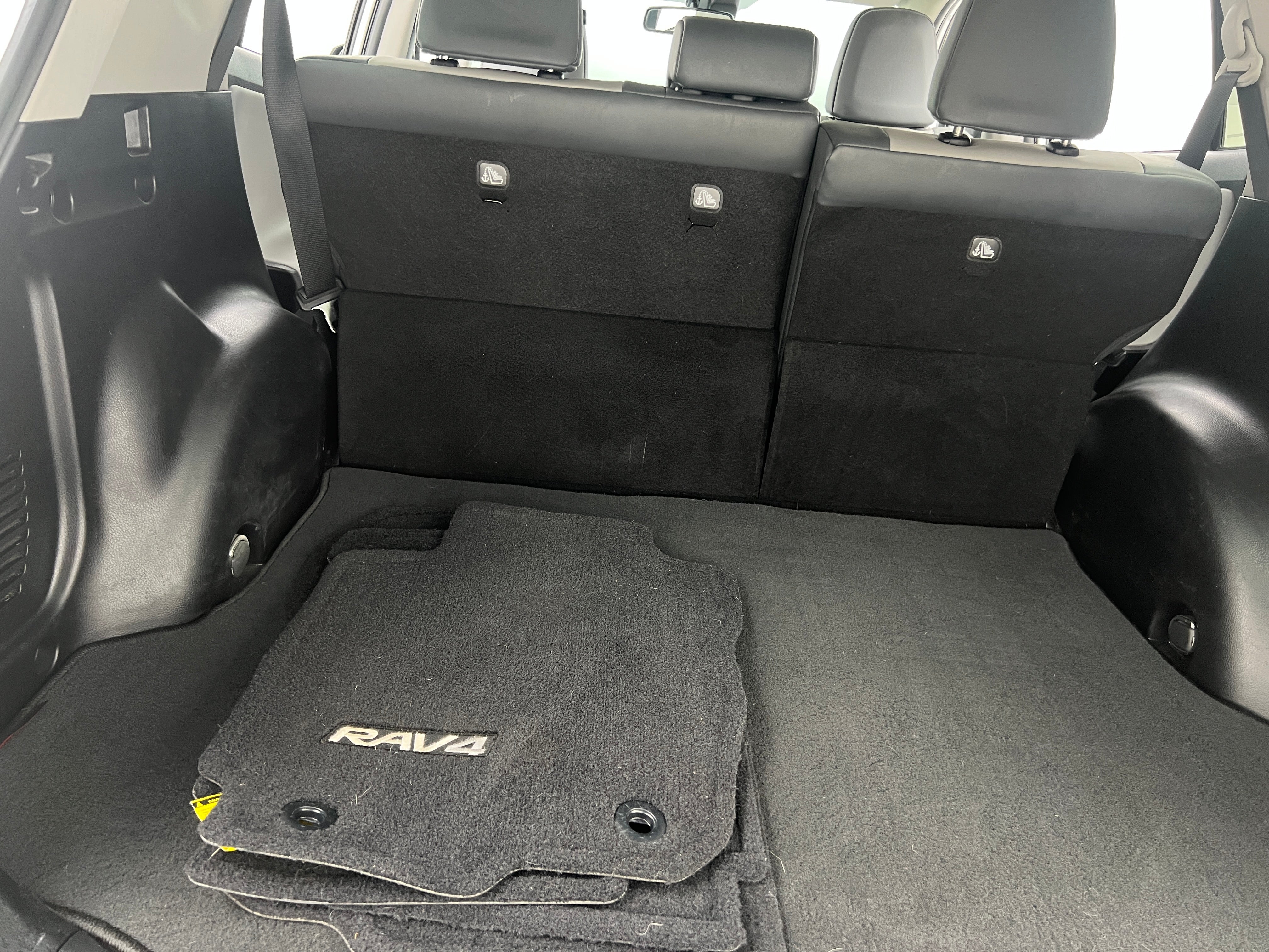 2015 Toyota RAV4 Limited 7