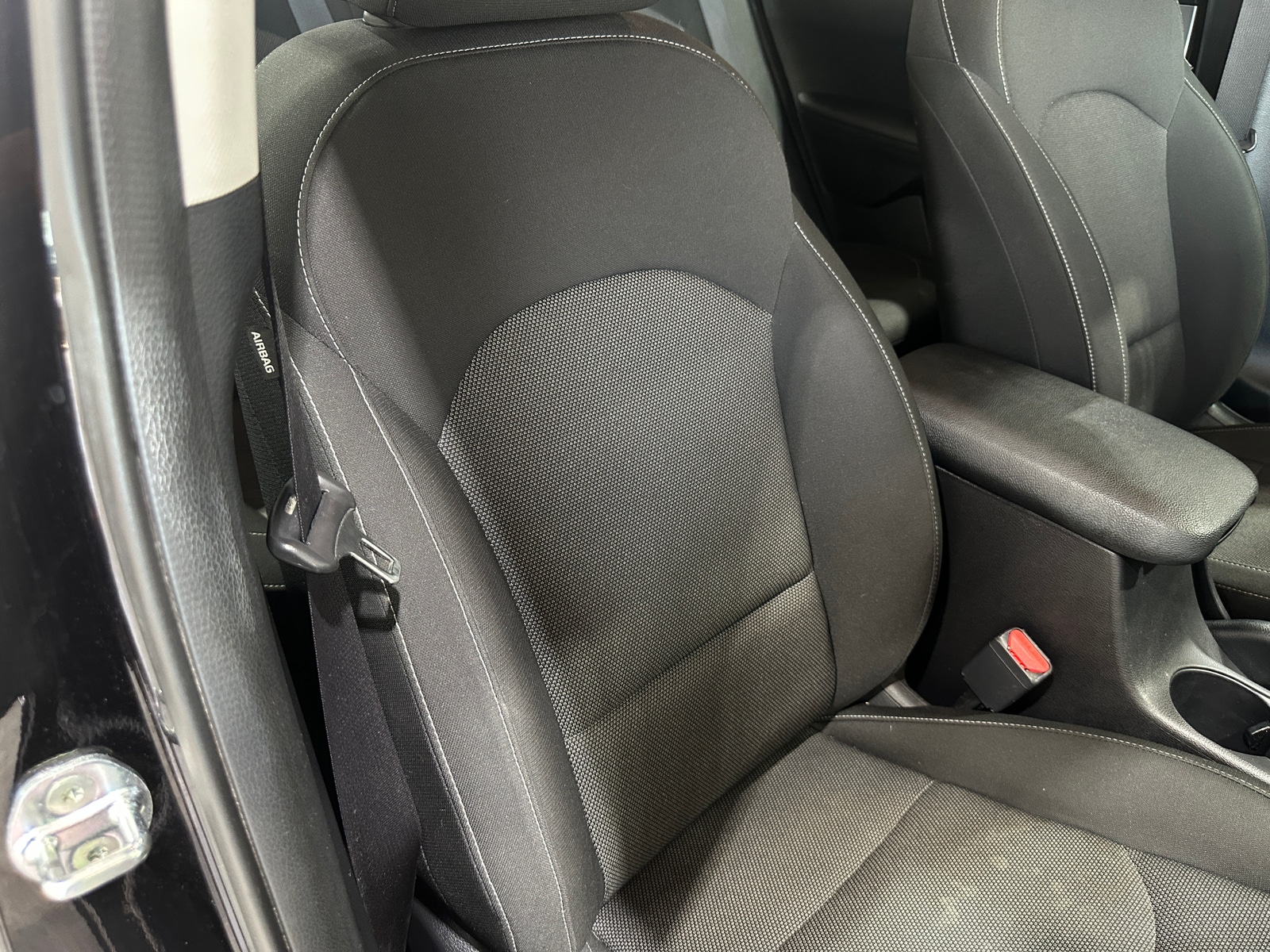 Thumbnail: 2022 Kia Forte - 2