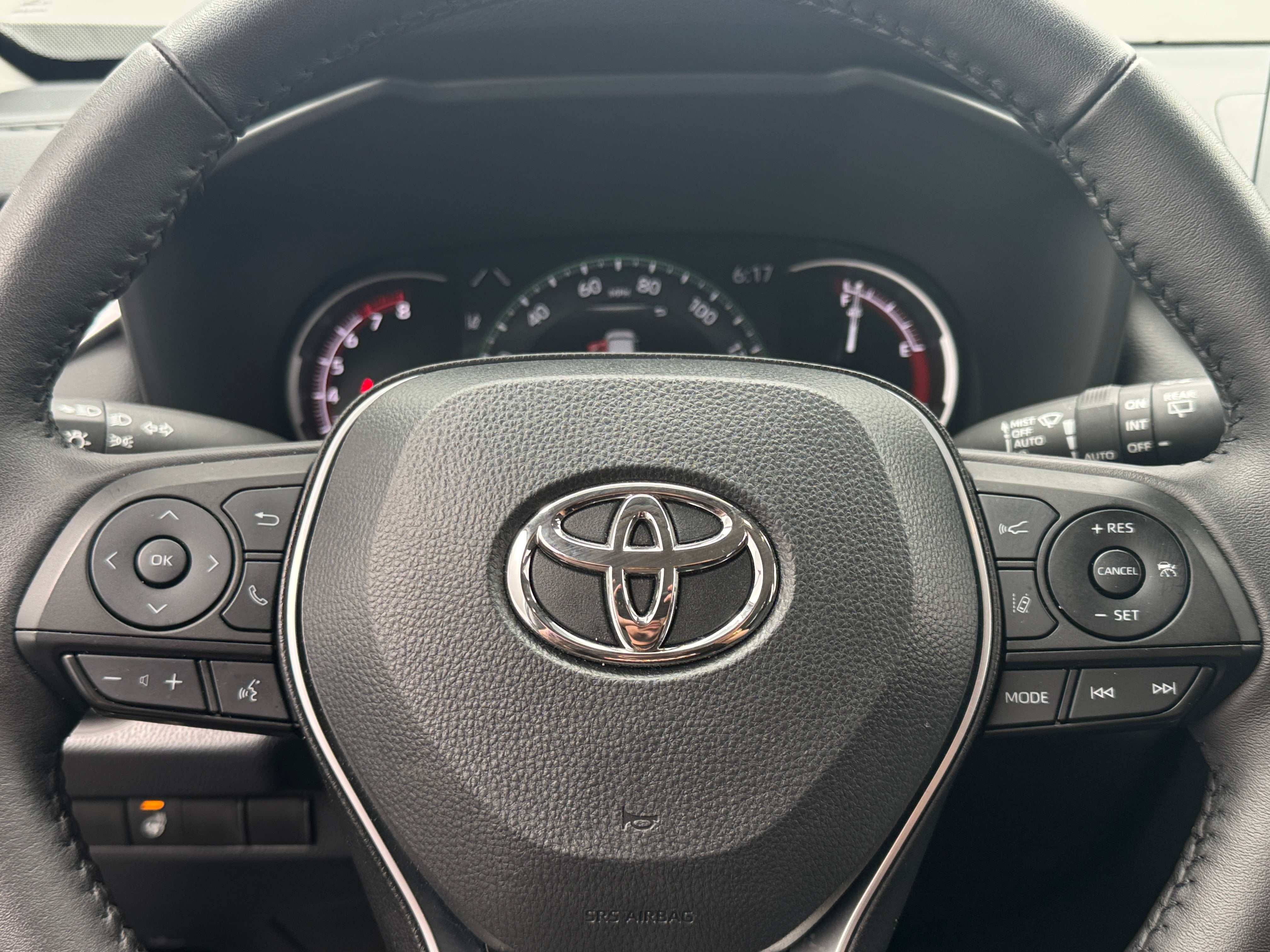 2024 Toyota RAV4 XLE 5