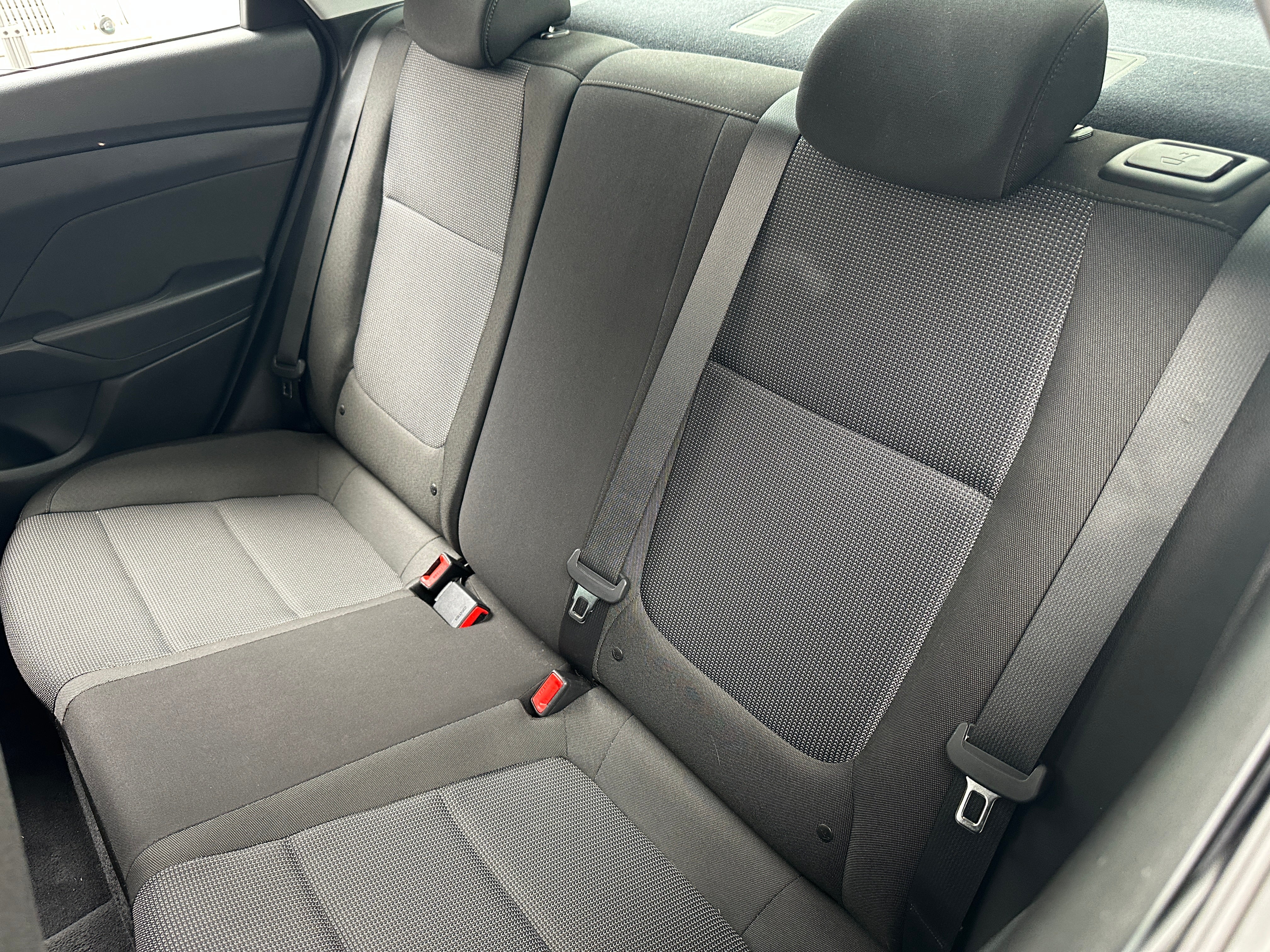 2022 Hyundai Accent SE 6