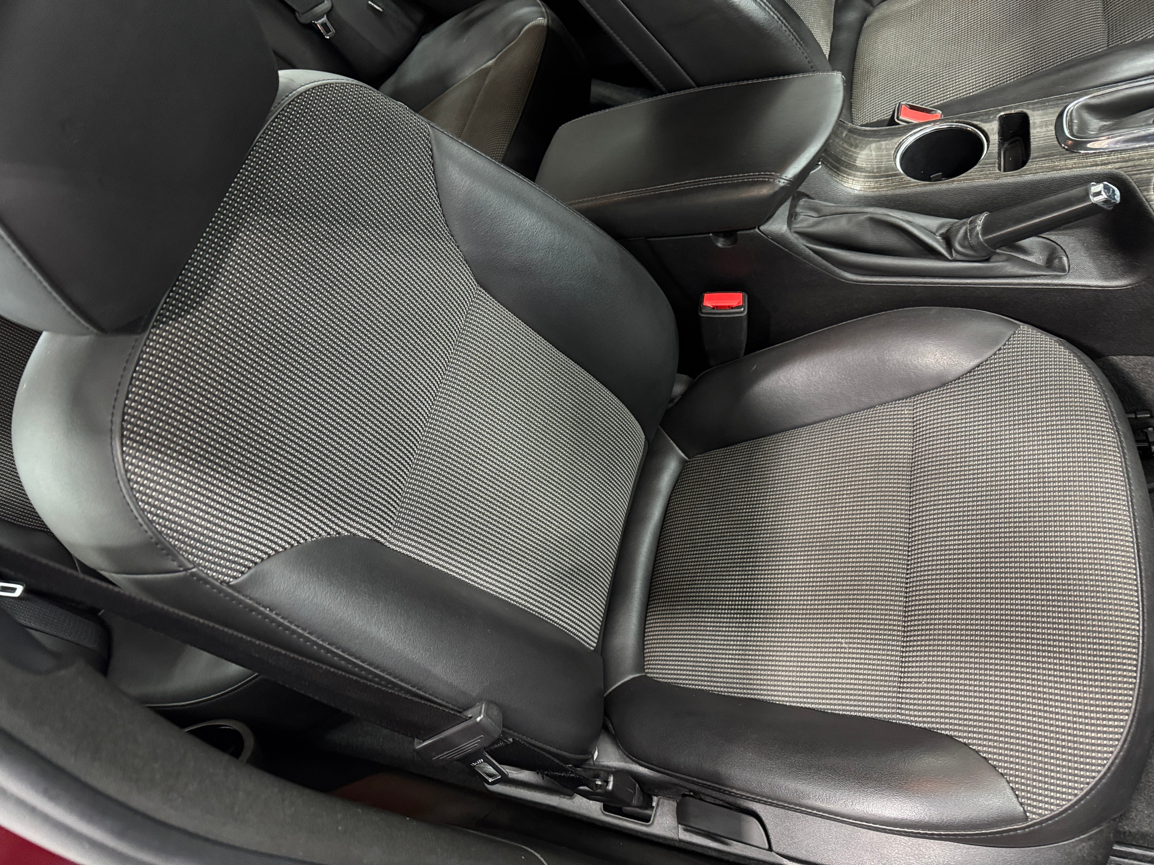 2015 Chevrolet Malibu LT 2