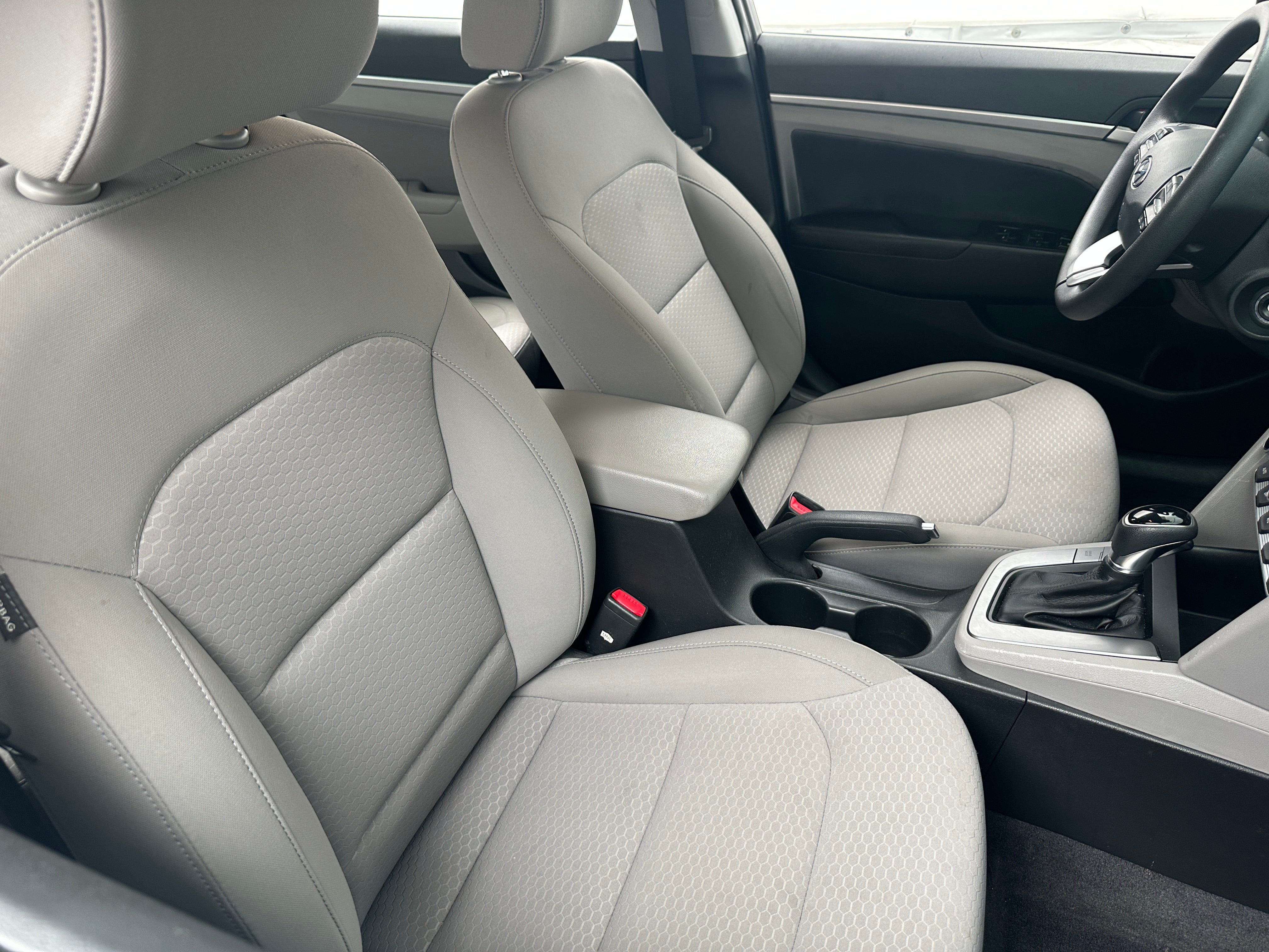 2020 Hyundai Elantra SEL 2