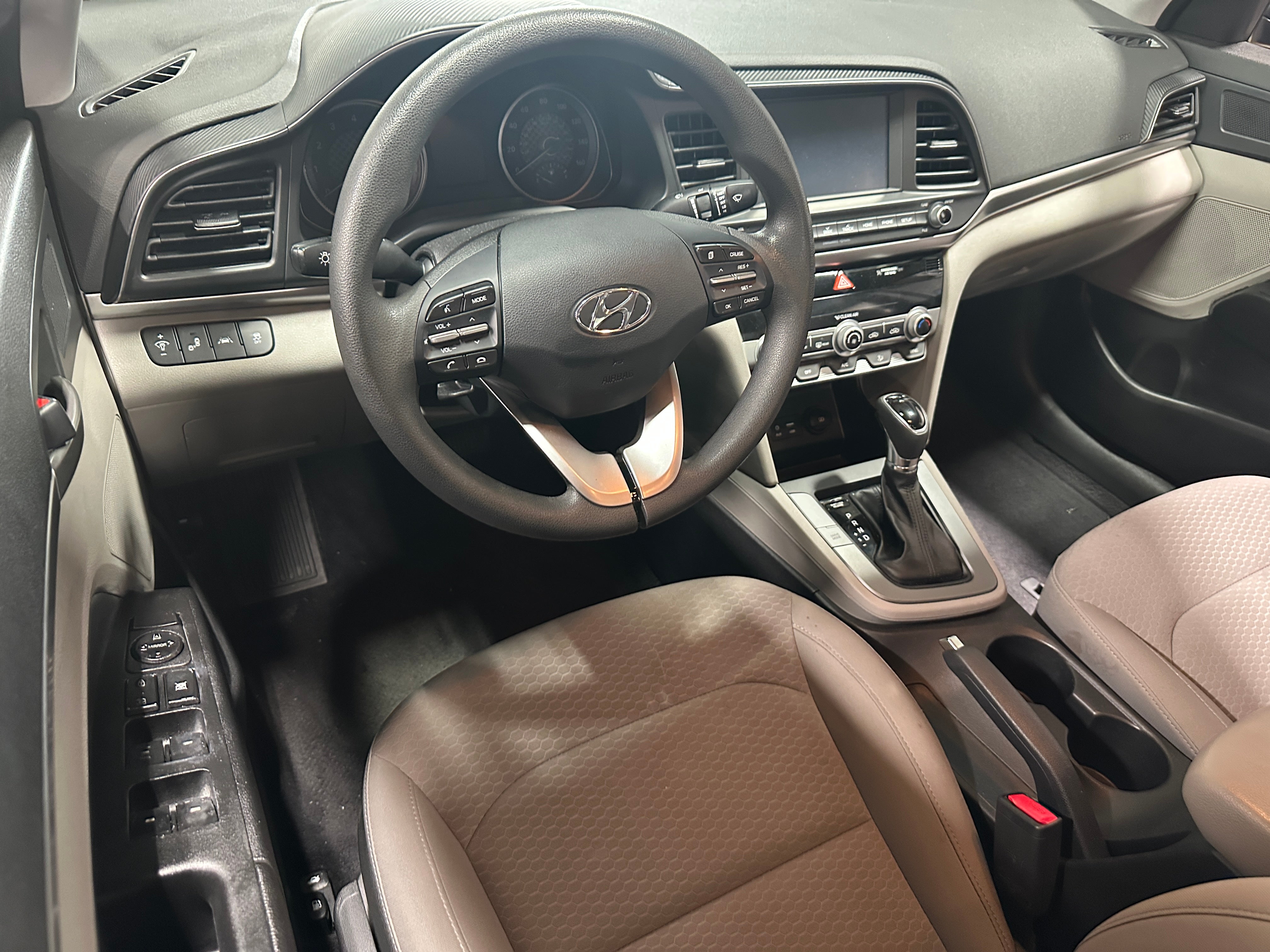 2020 Hyundai Elantra SEL 3