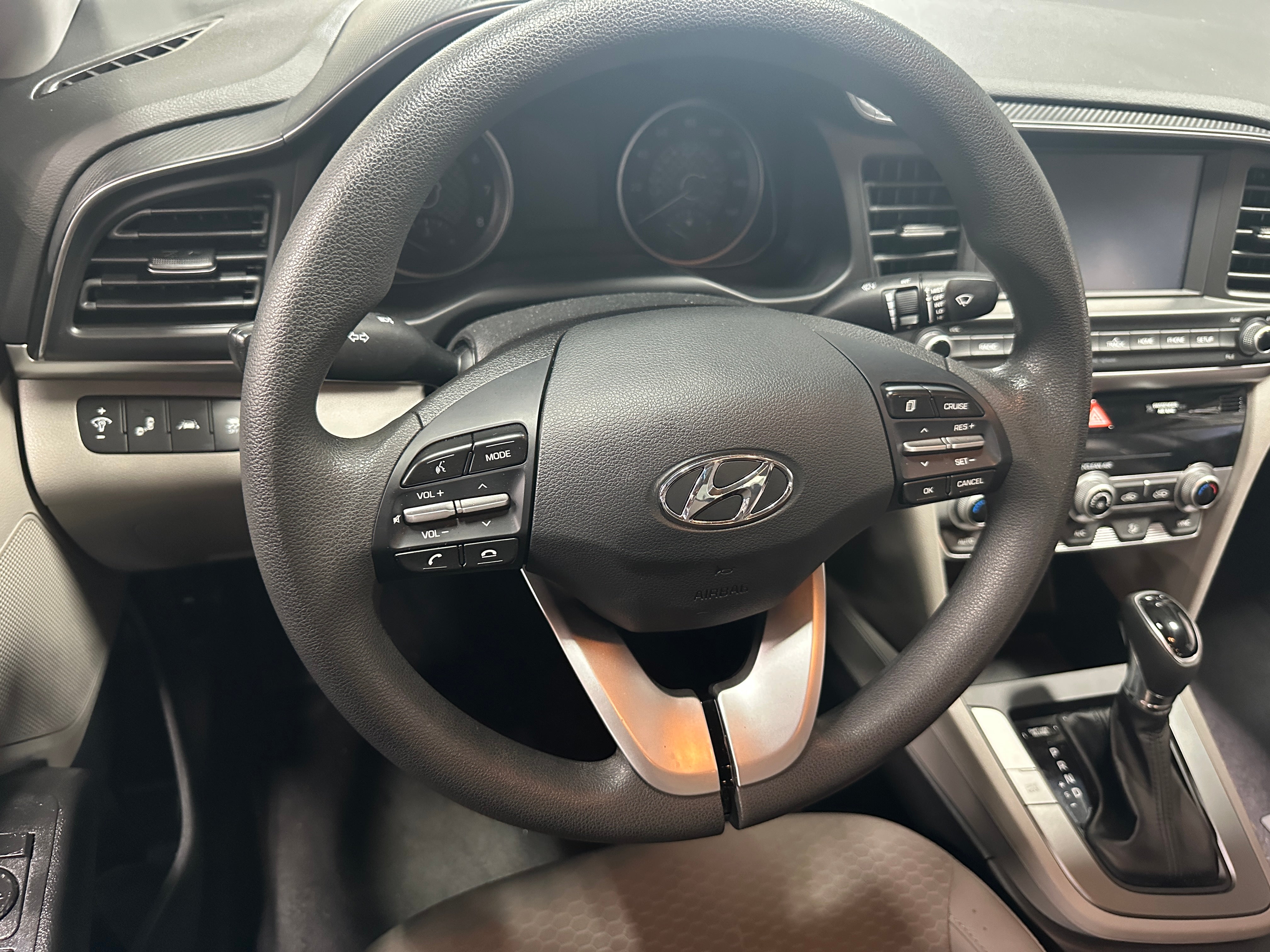 2020 Hyundai Elantra SEL 5