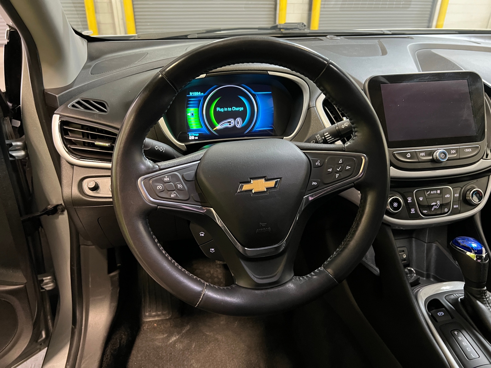 Thumbnail: 2017 Chevrolet Volt - 5