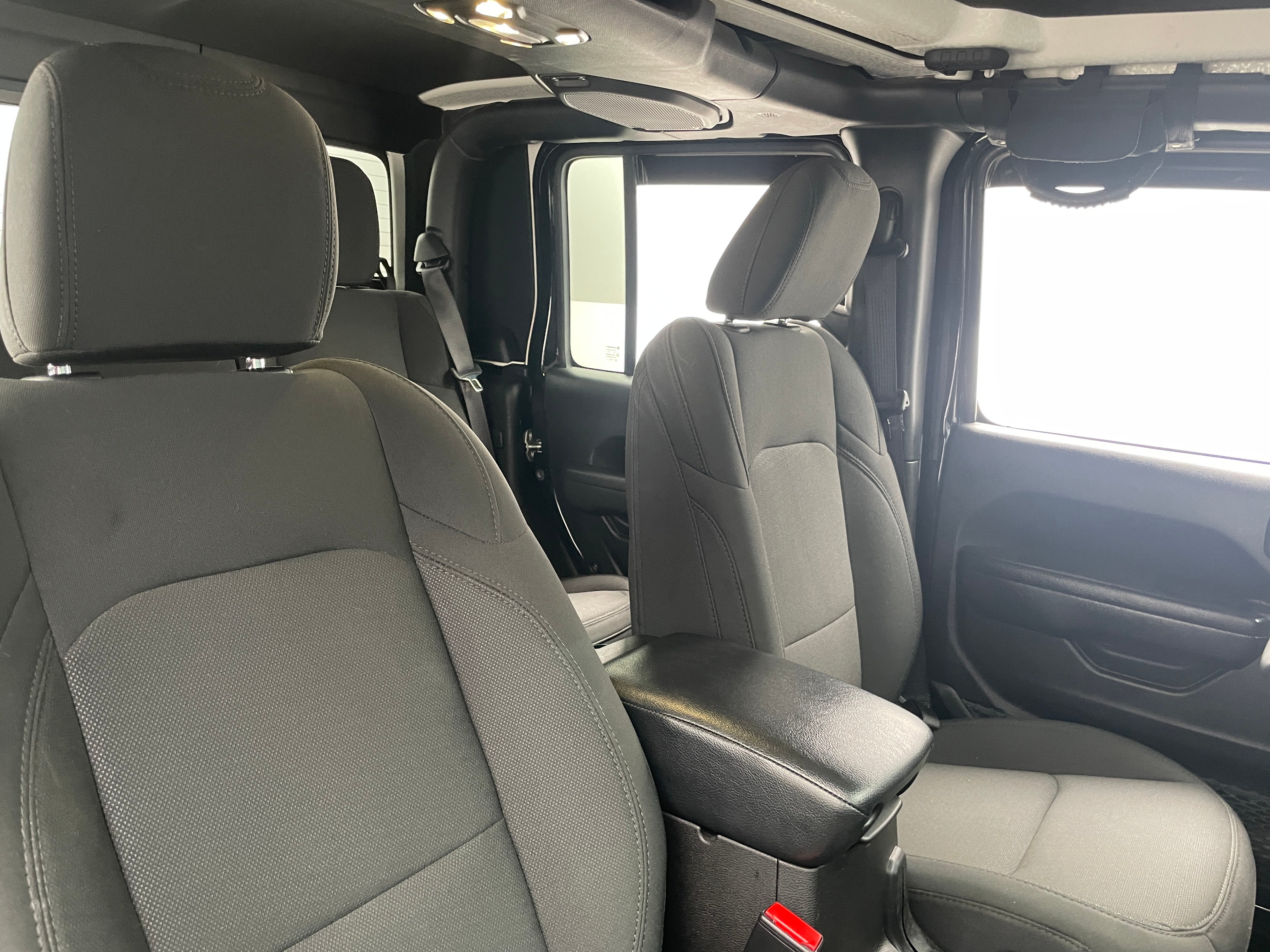 2023 Jeep Gladiator Willys 2