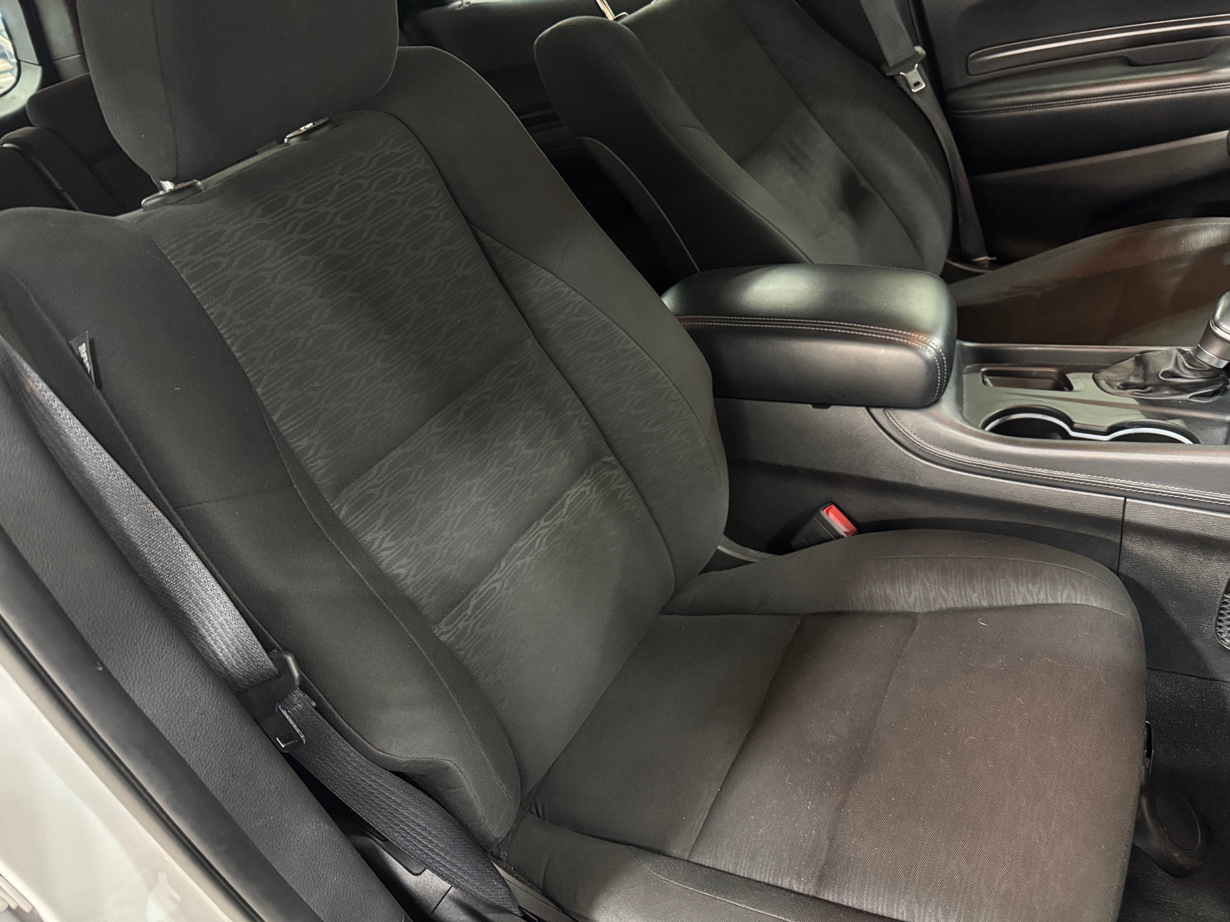 2023 Dodge Durango SXT 2