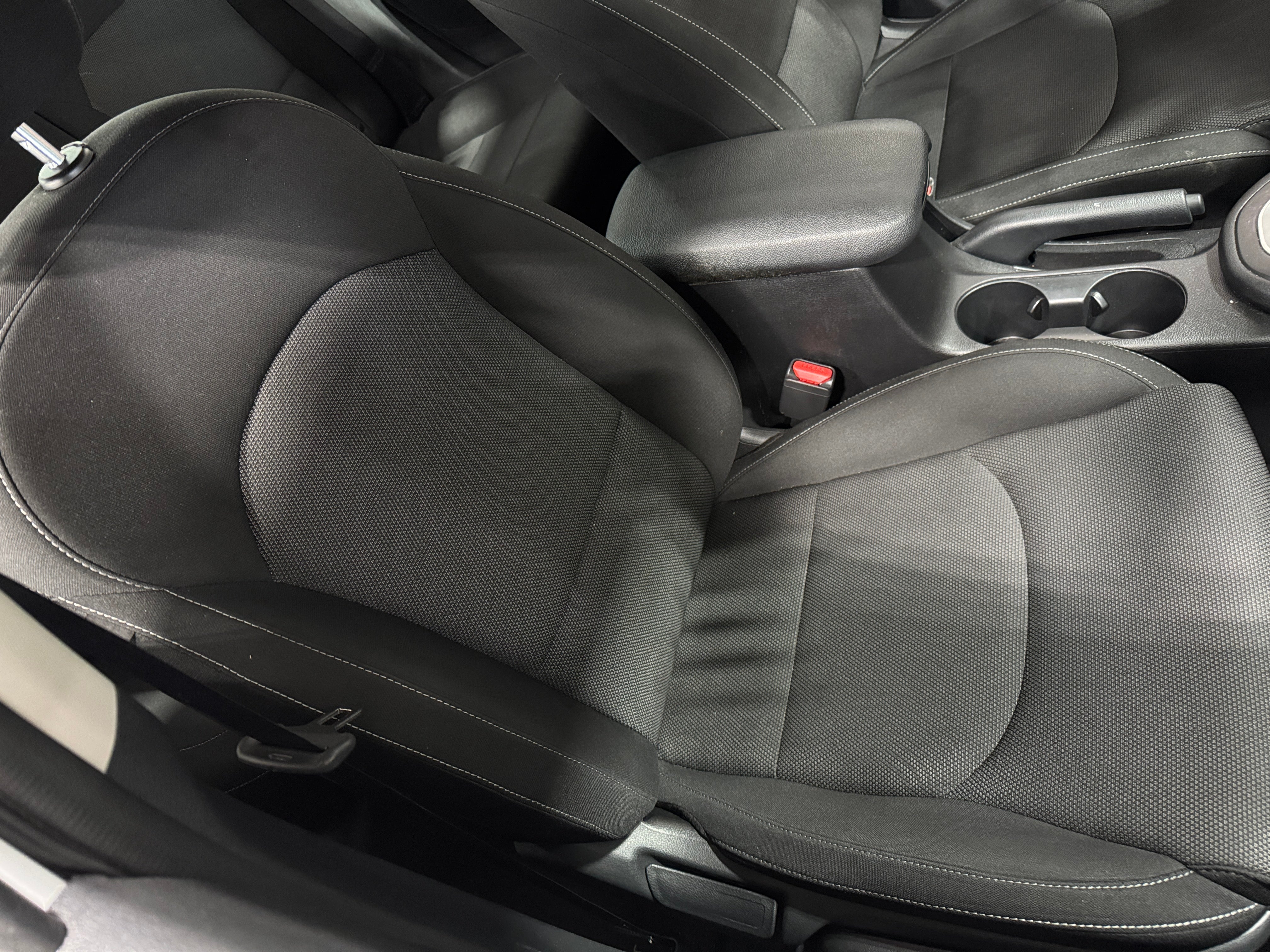 2024 Kia Forte LXS 2