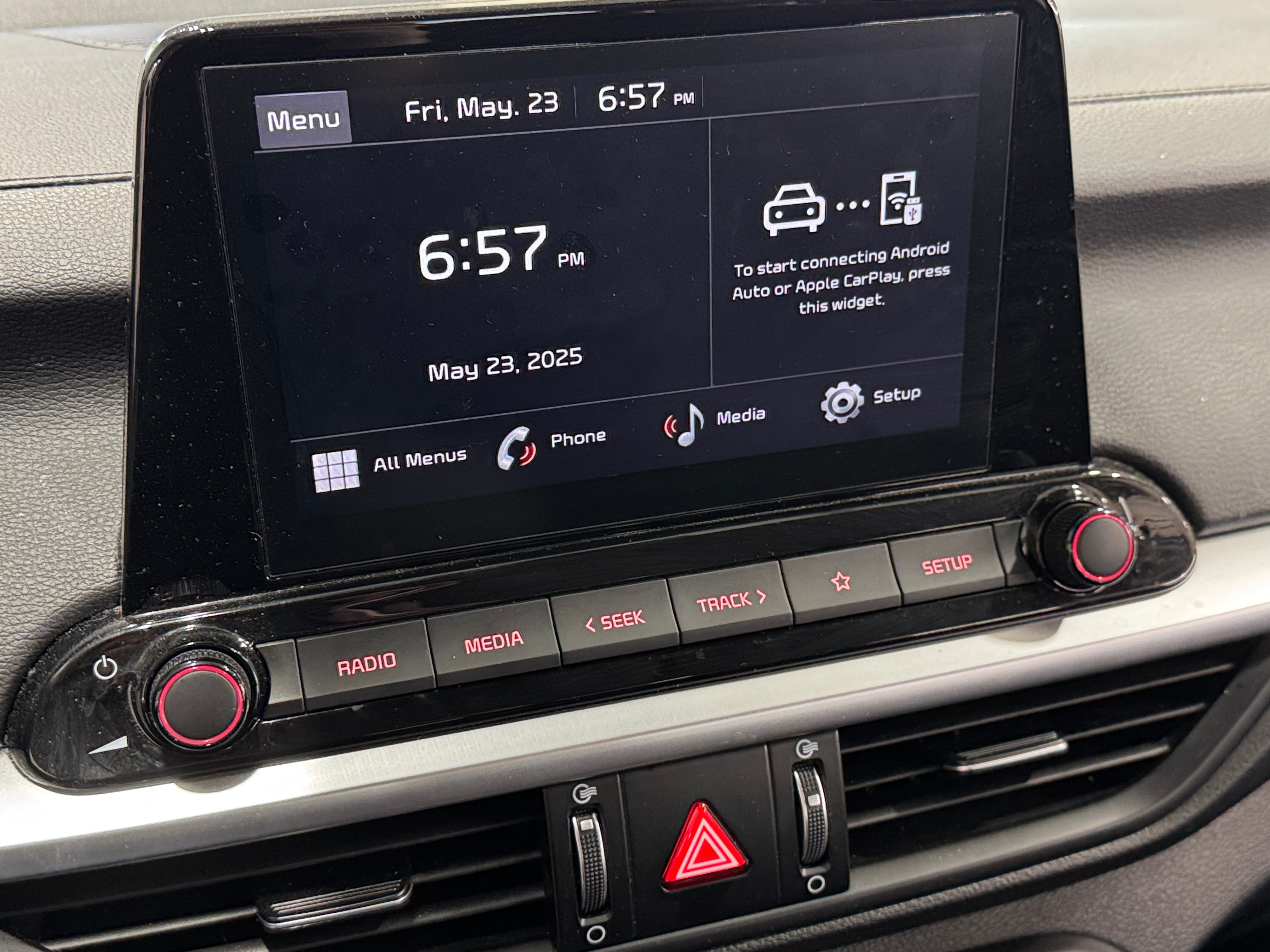 2024 Kia Forte LXS 4