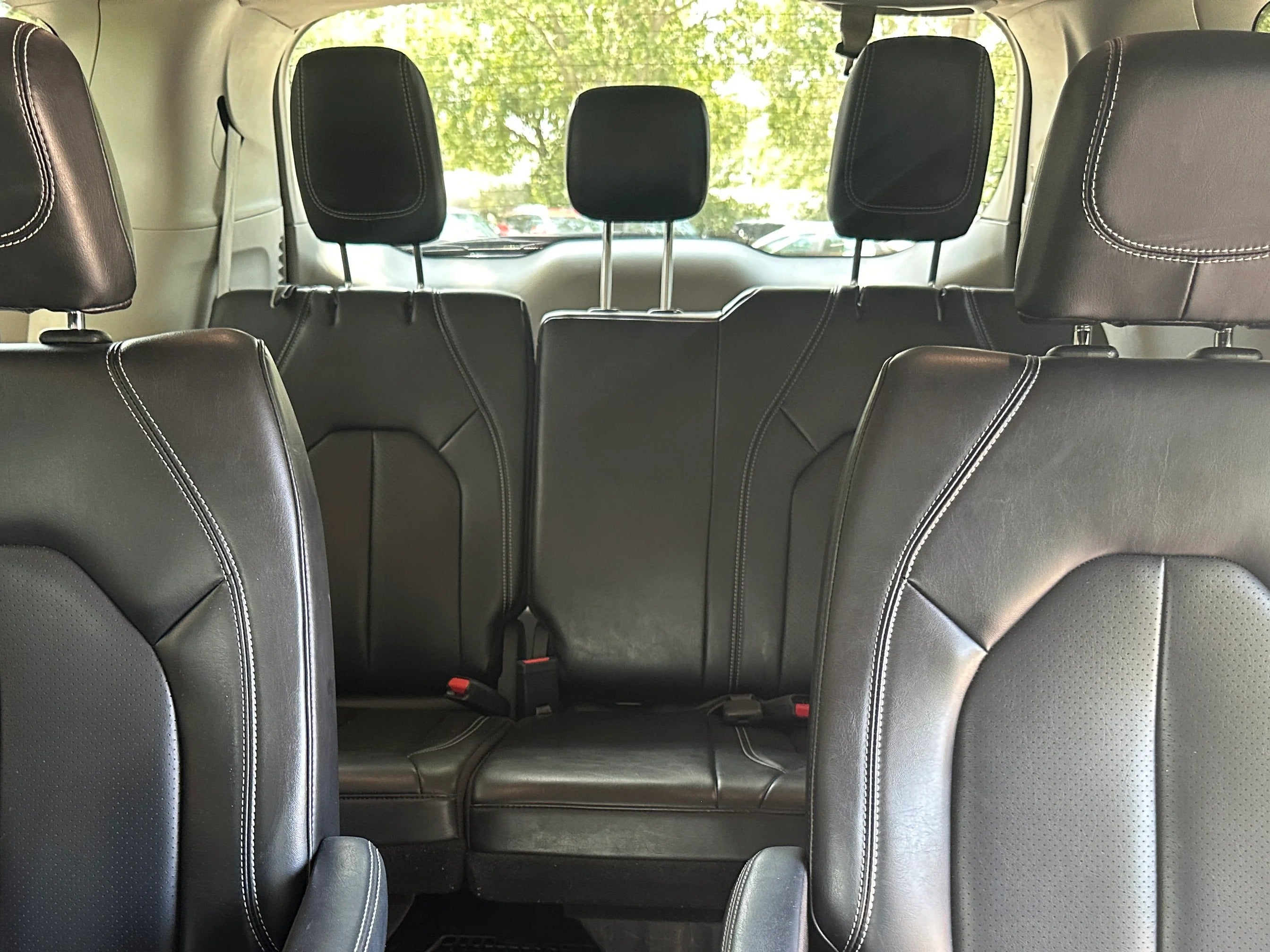 2023 Chrysler Pacifica Touring L 4