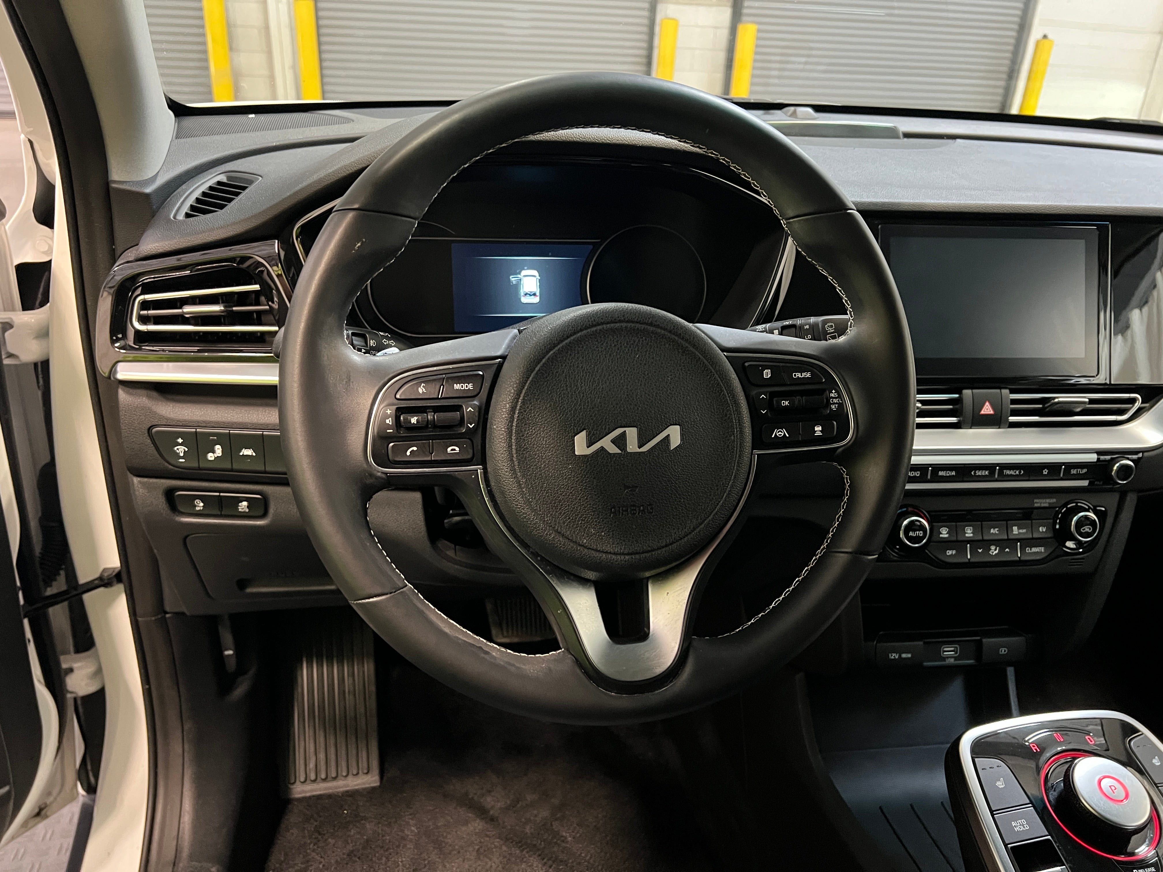 2022 Kia Niro S 5