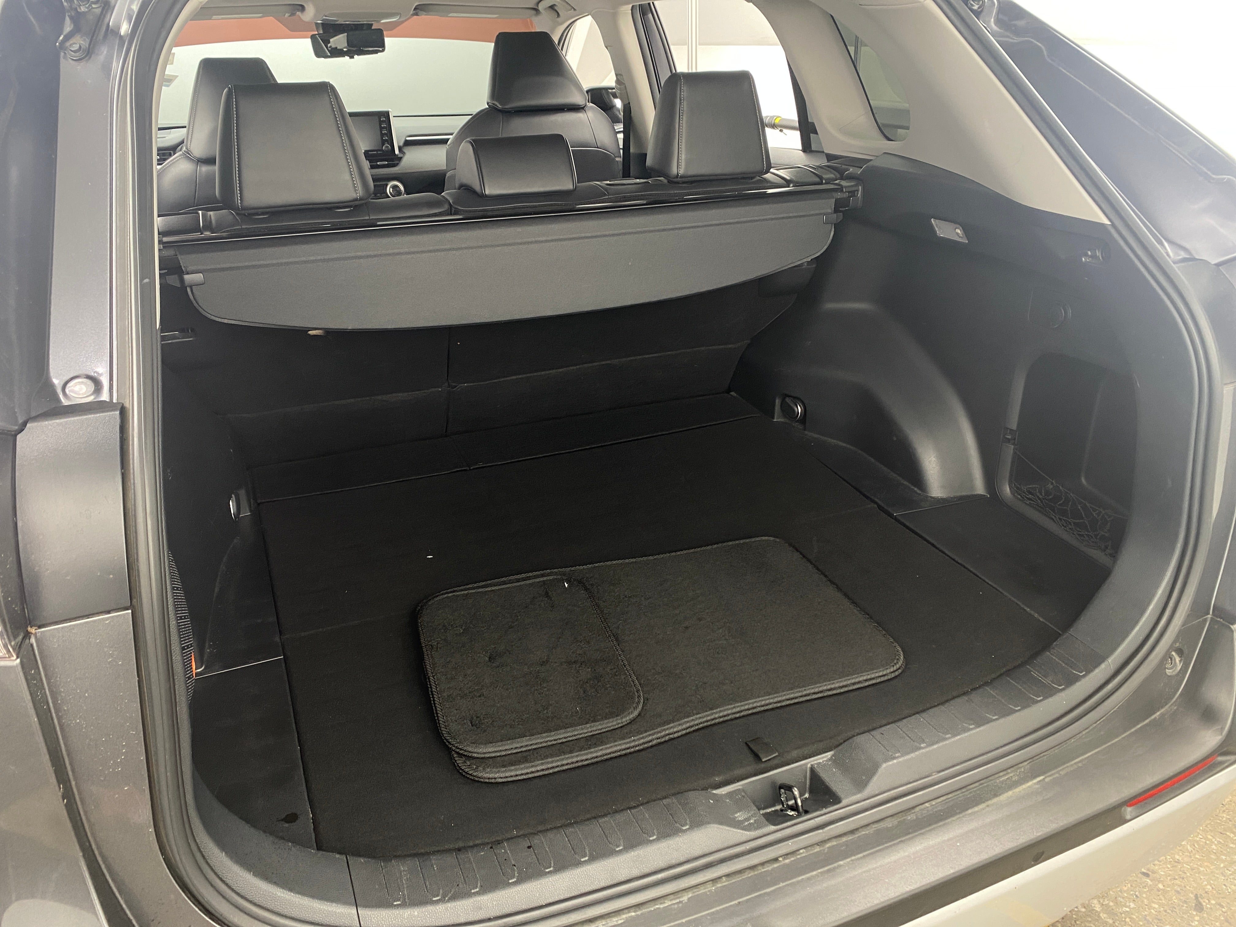 2019 Toyota RAV4 Limited 6