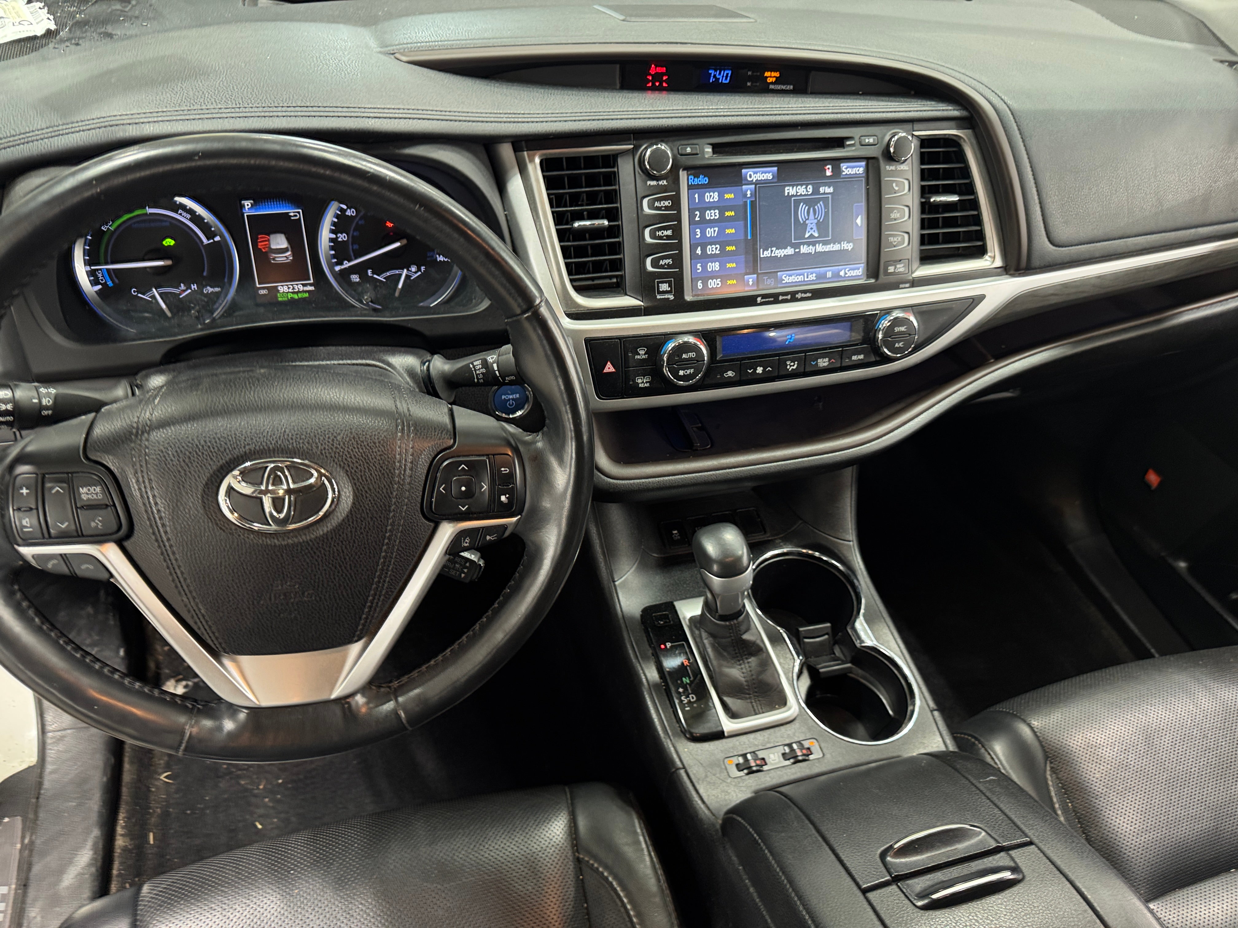 2017 Toyota Highlander Limited Platinum 2
