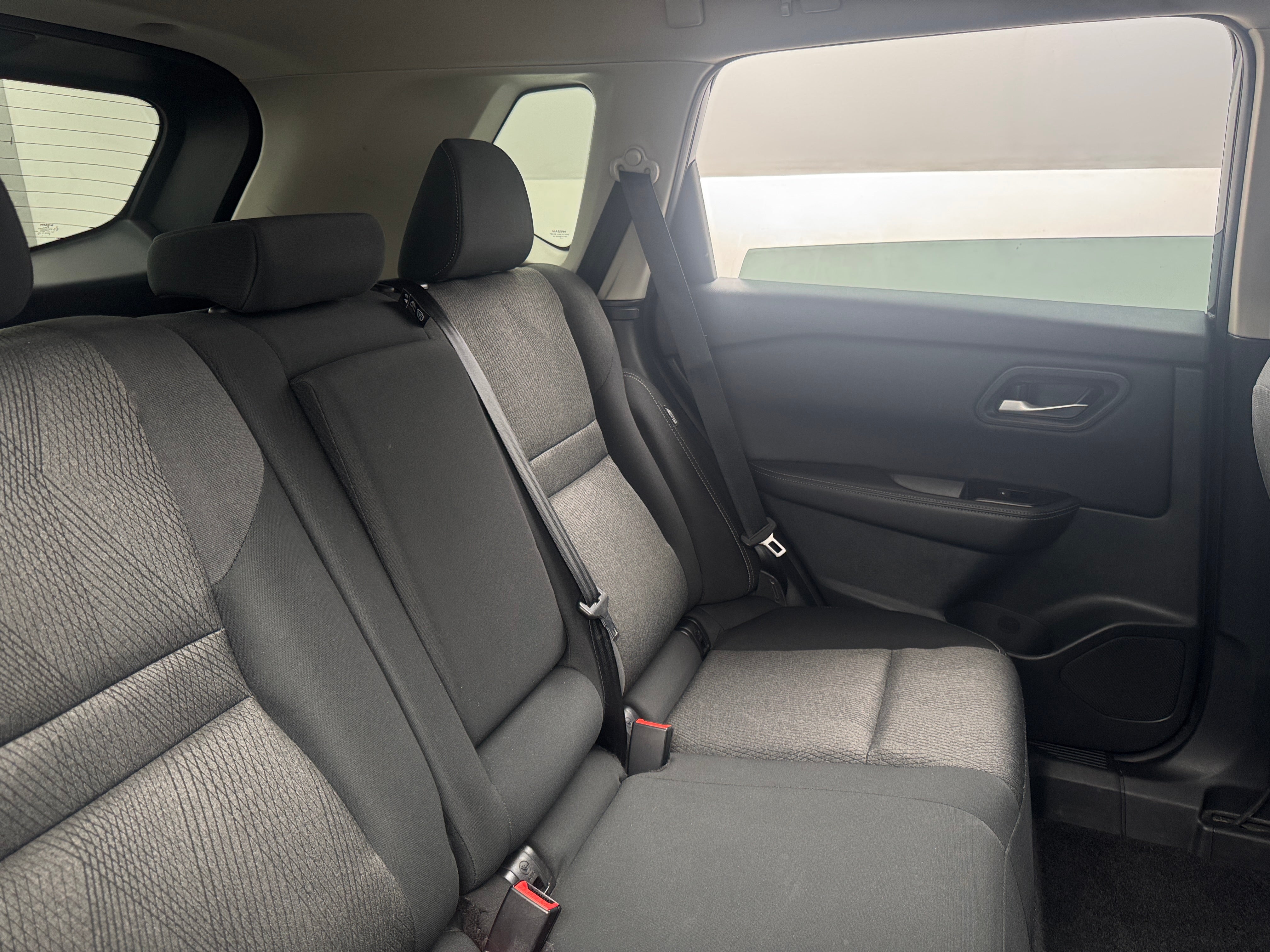 2024 Nissan Rogue SV 6
