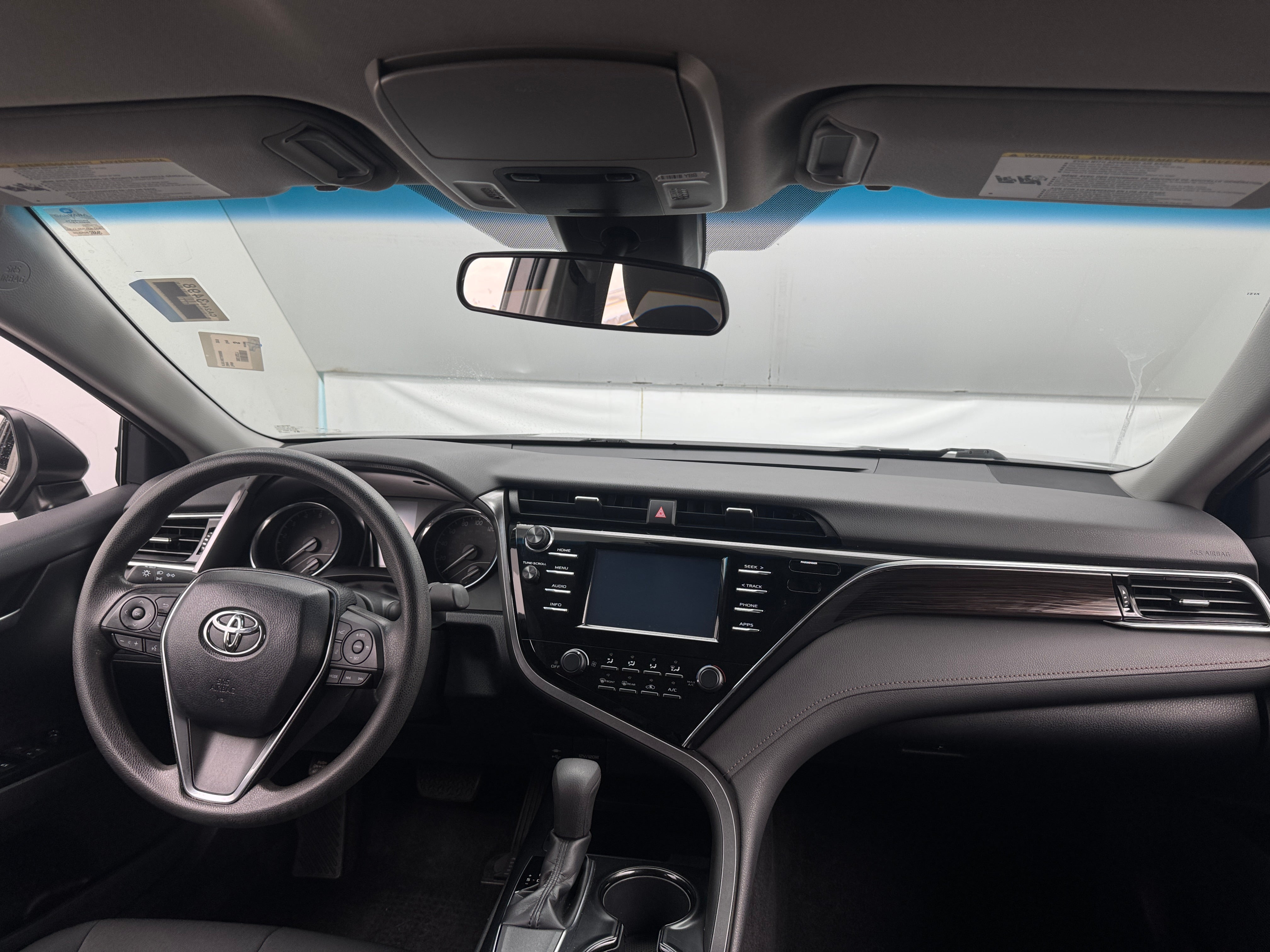 2018 Toyota Camry LE 3