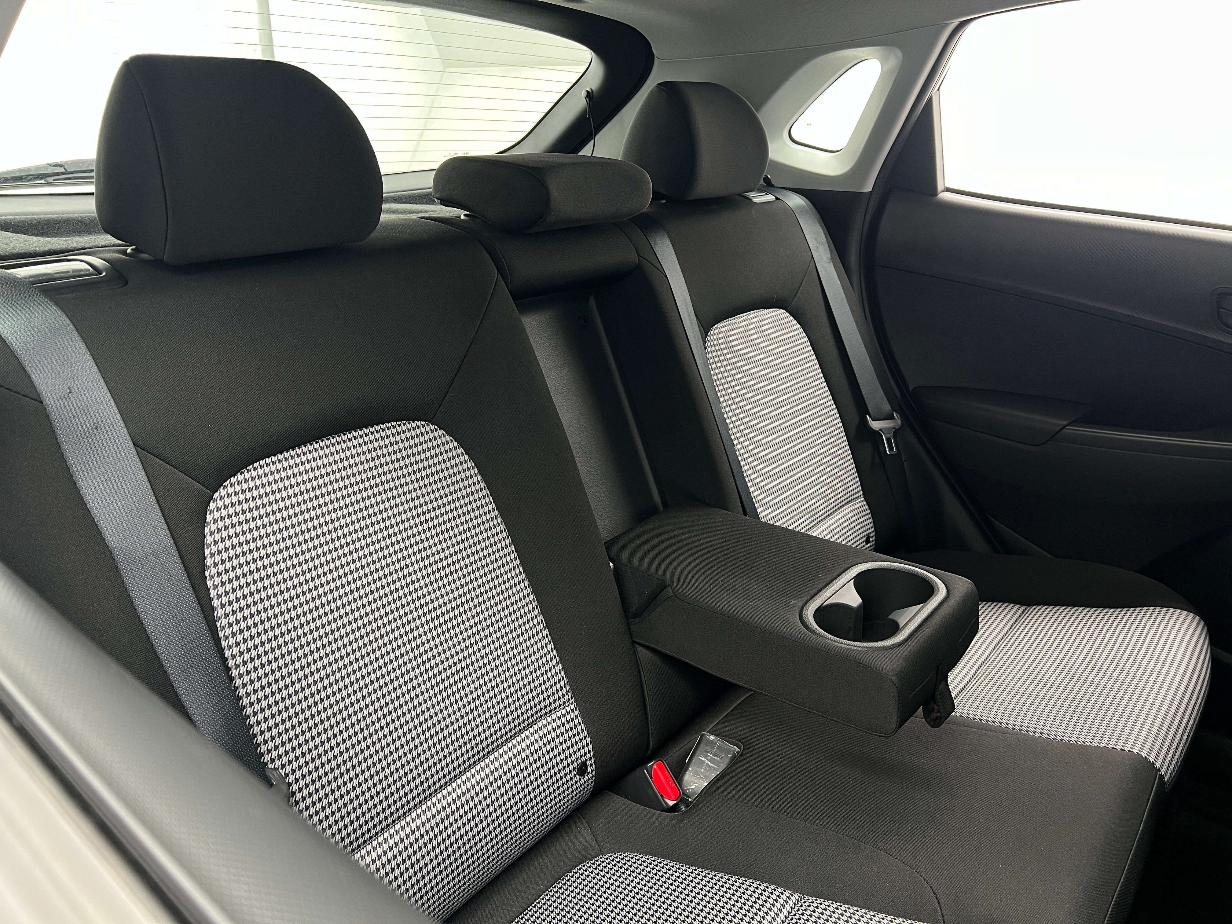 2023 Hyundai Kona SE 6