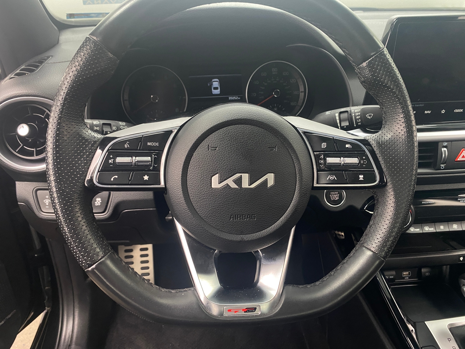 Thumbnail: 2023 Kia Forte - 5