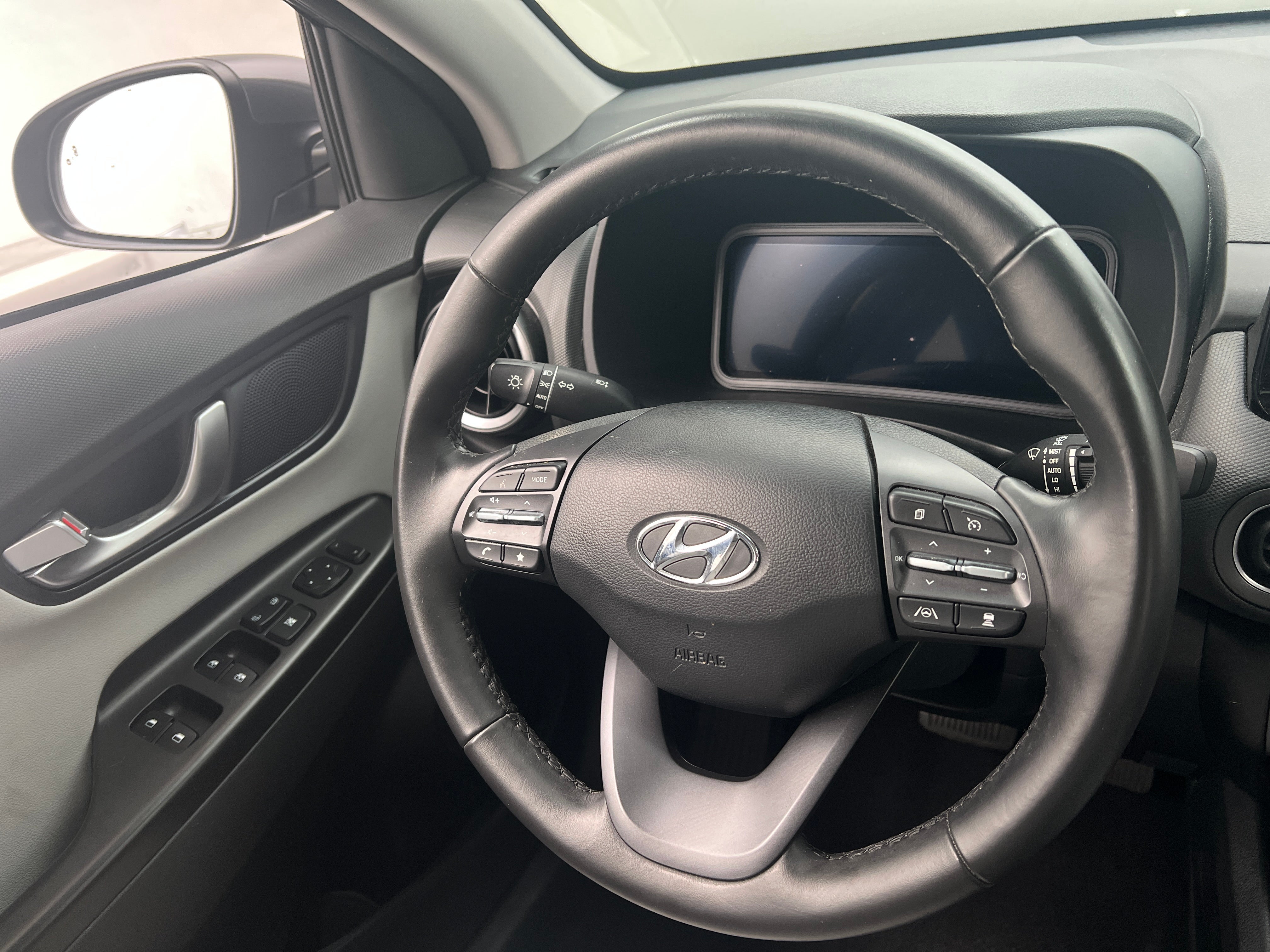 2023 Hyundai Kona Limited 4