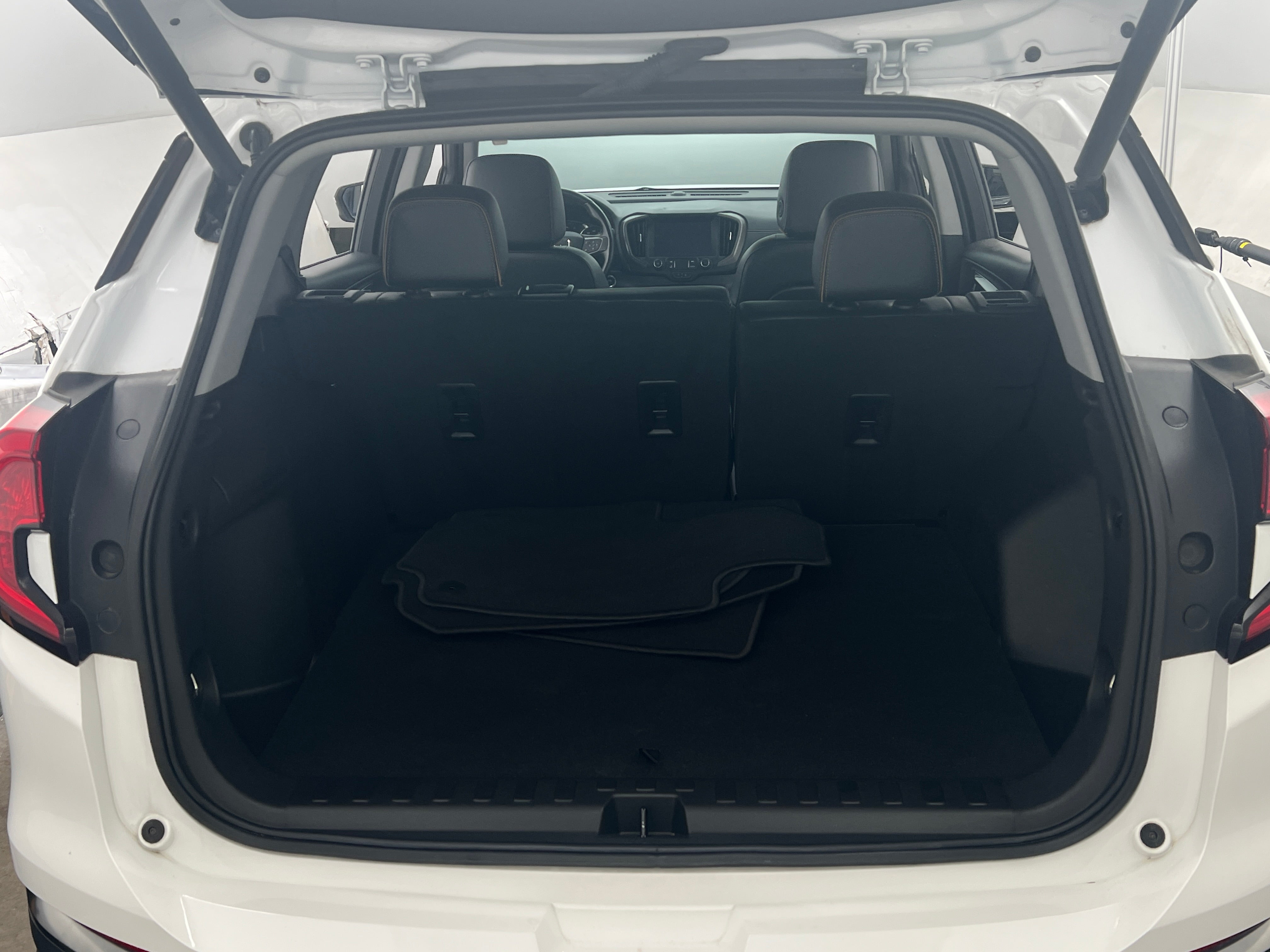 2022 GMC Terrain AT4 6