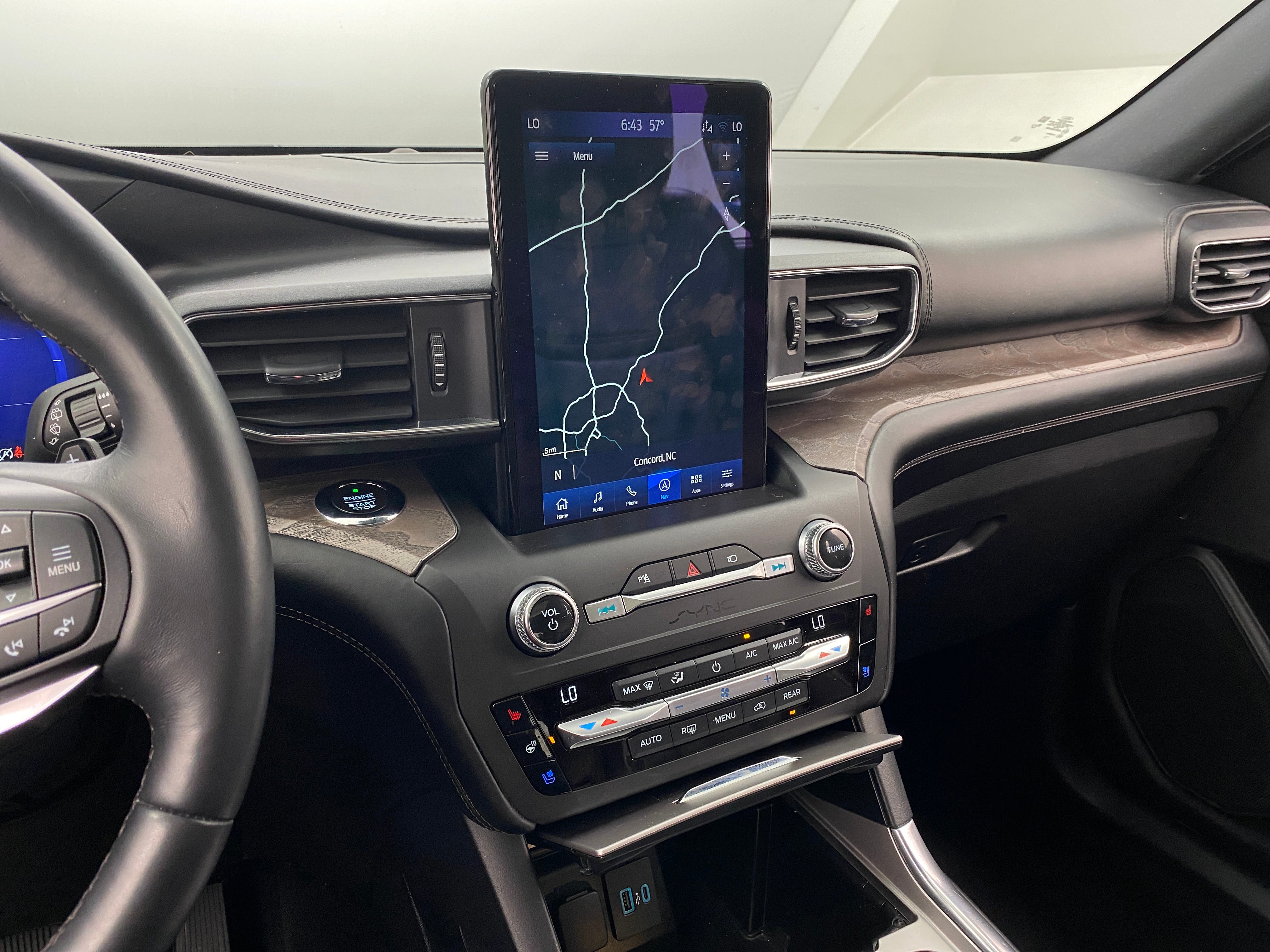 2020 Ford Explorer Platinum 3