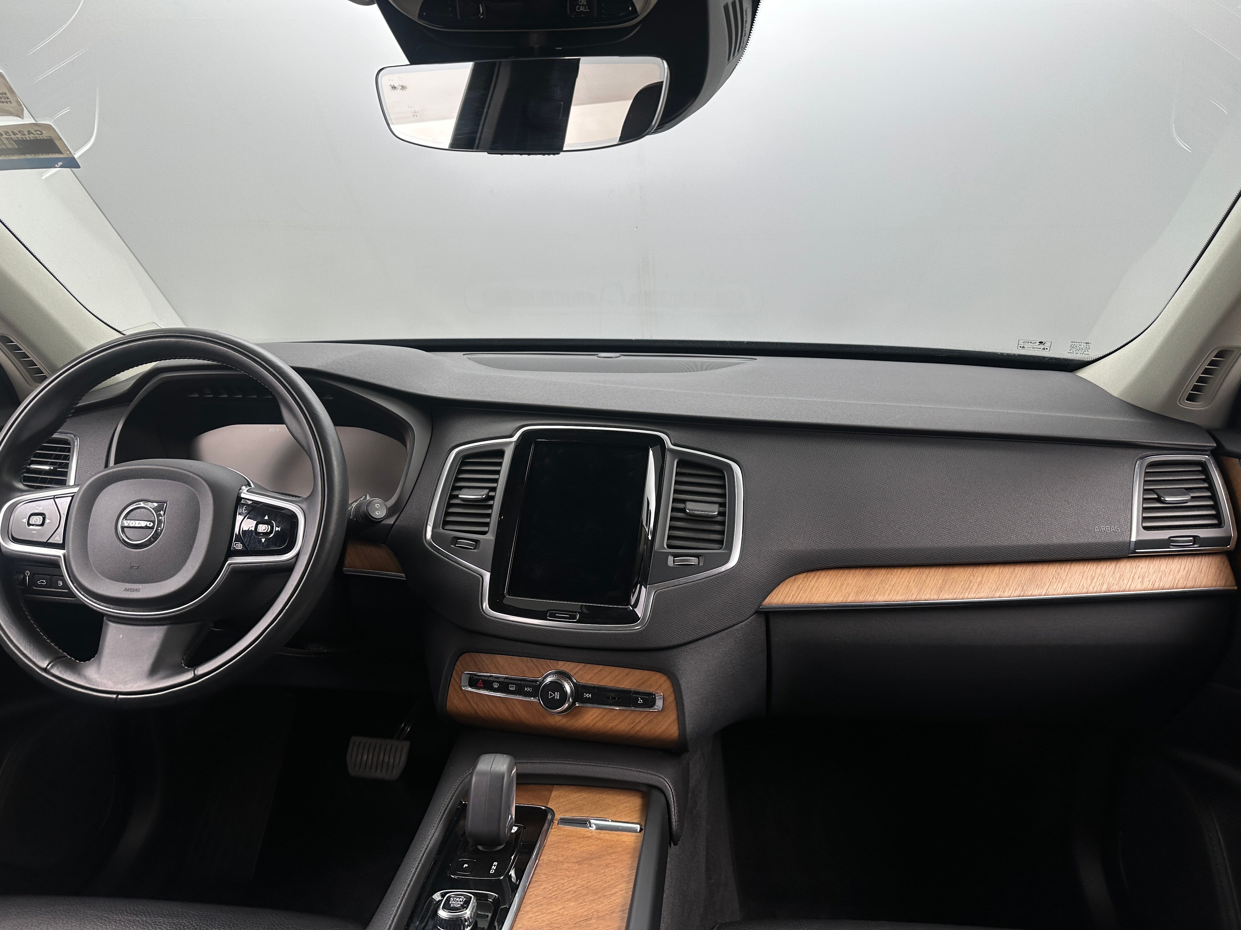 2022 Volvo XC90  2