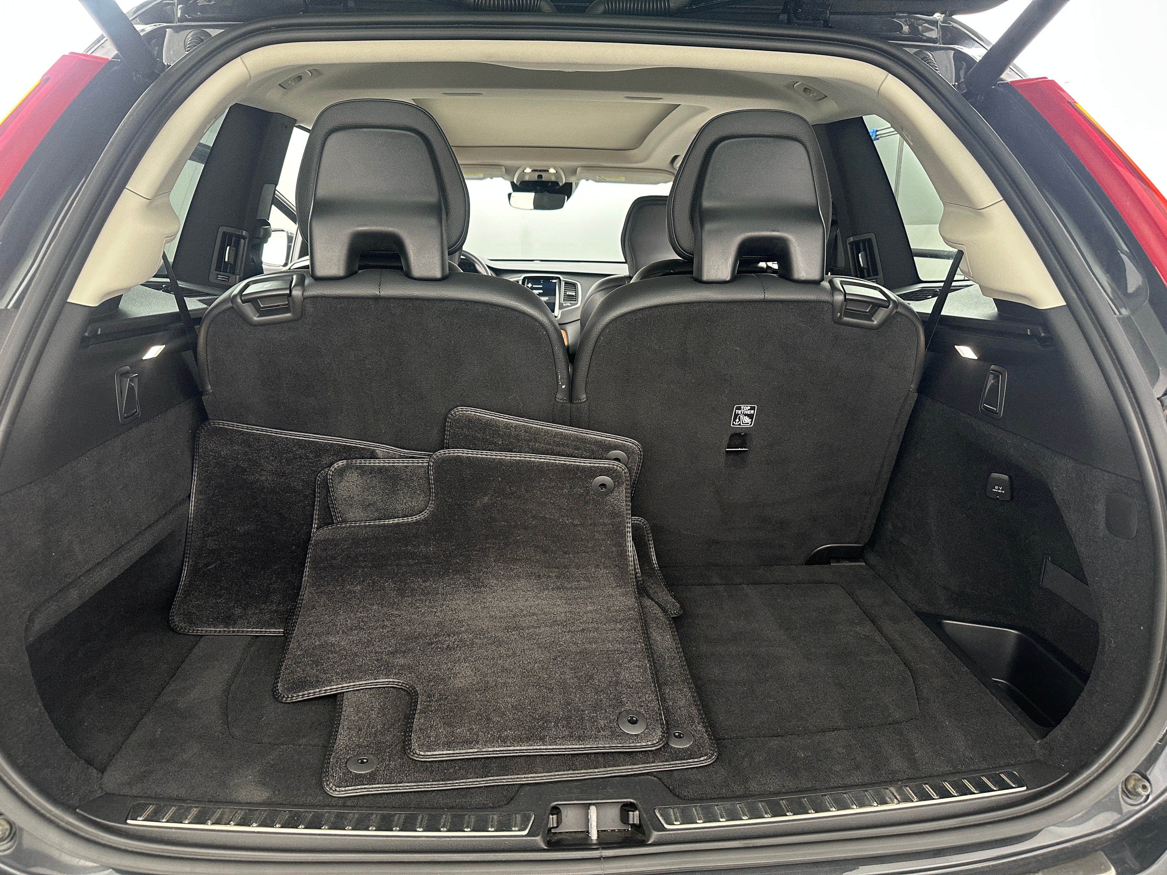 2022 Volvo XC90  6