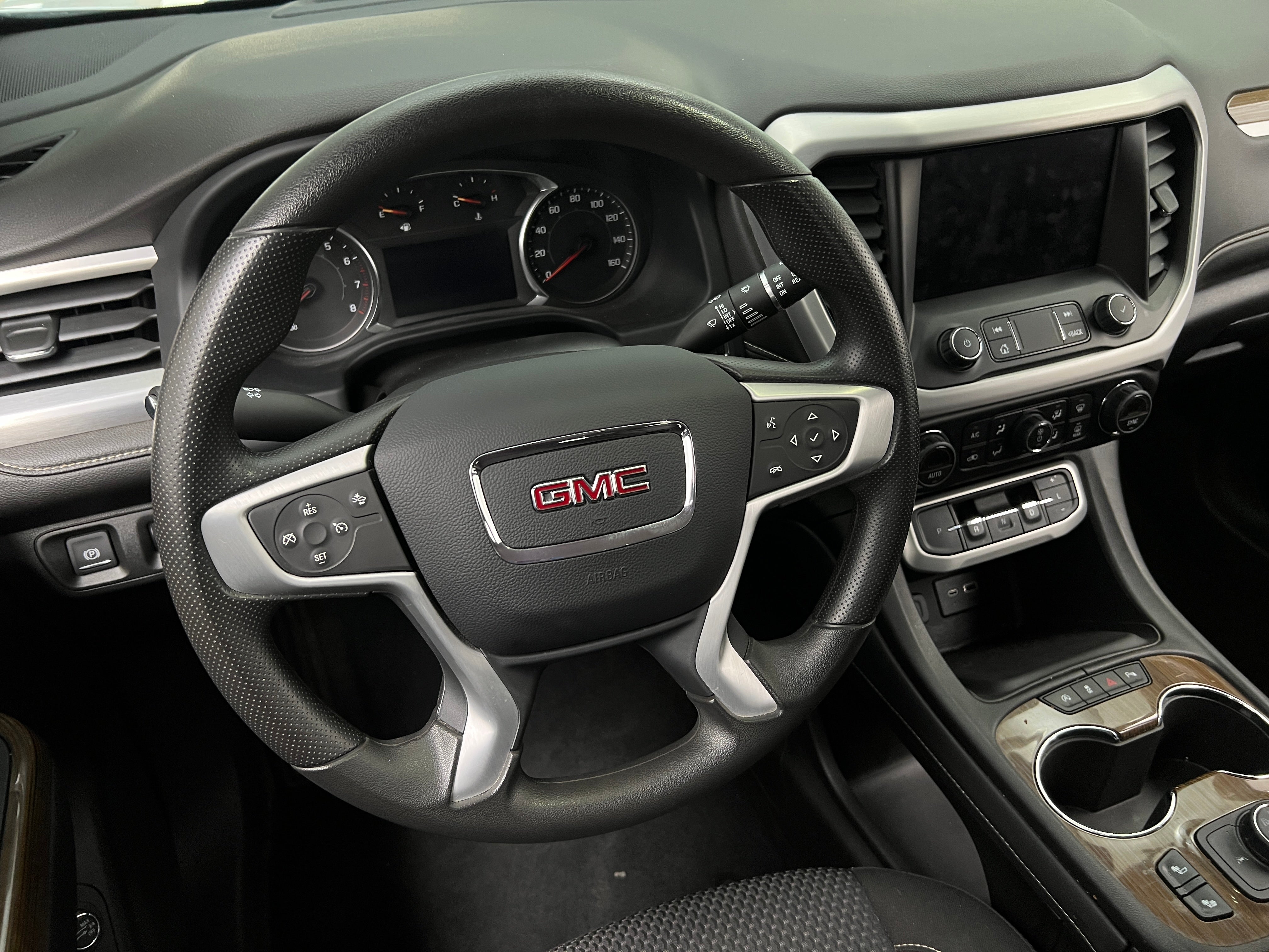 2023 GMC Acadia SLE 5