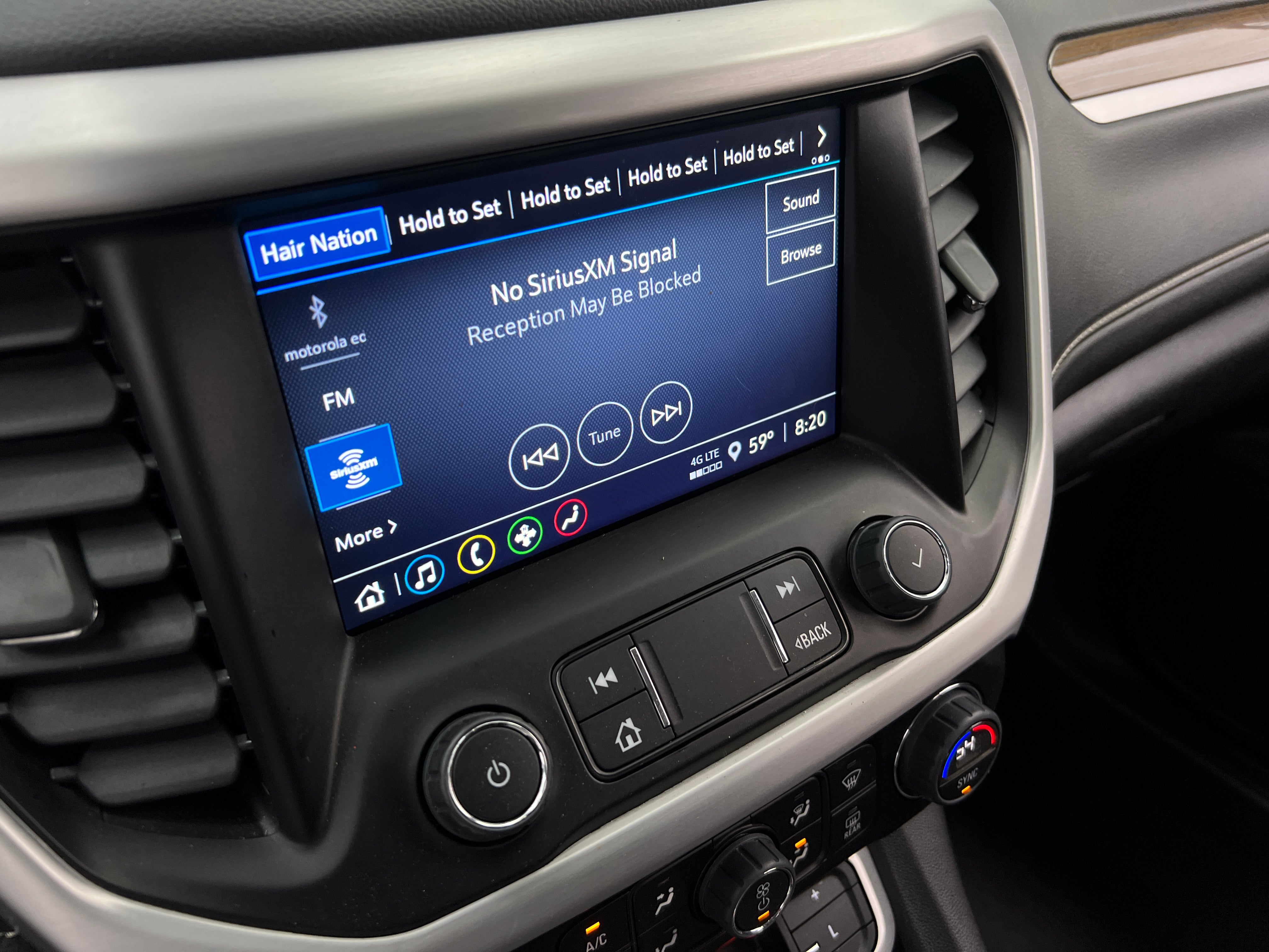 2023 GMC Acadia SLE 4