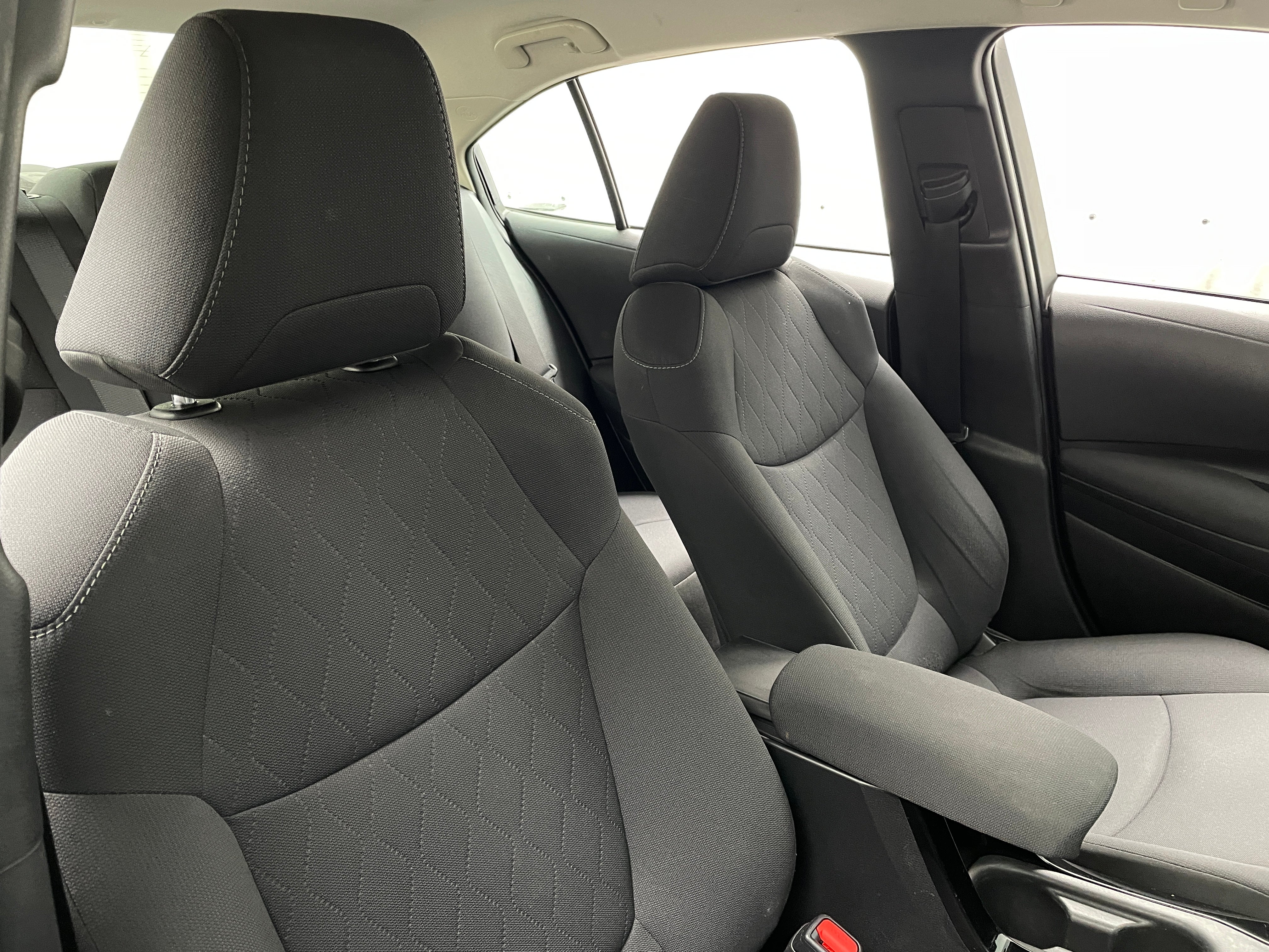 2020 Toyota Corolla LE 2
