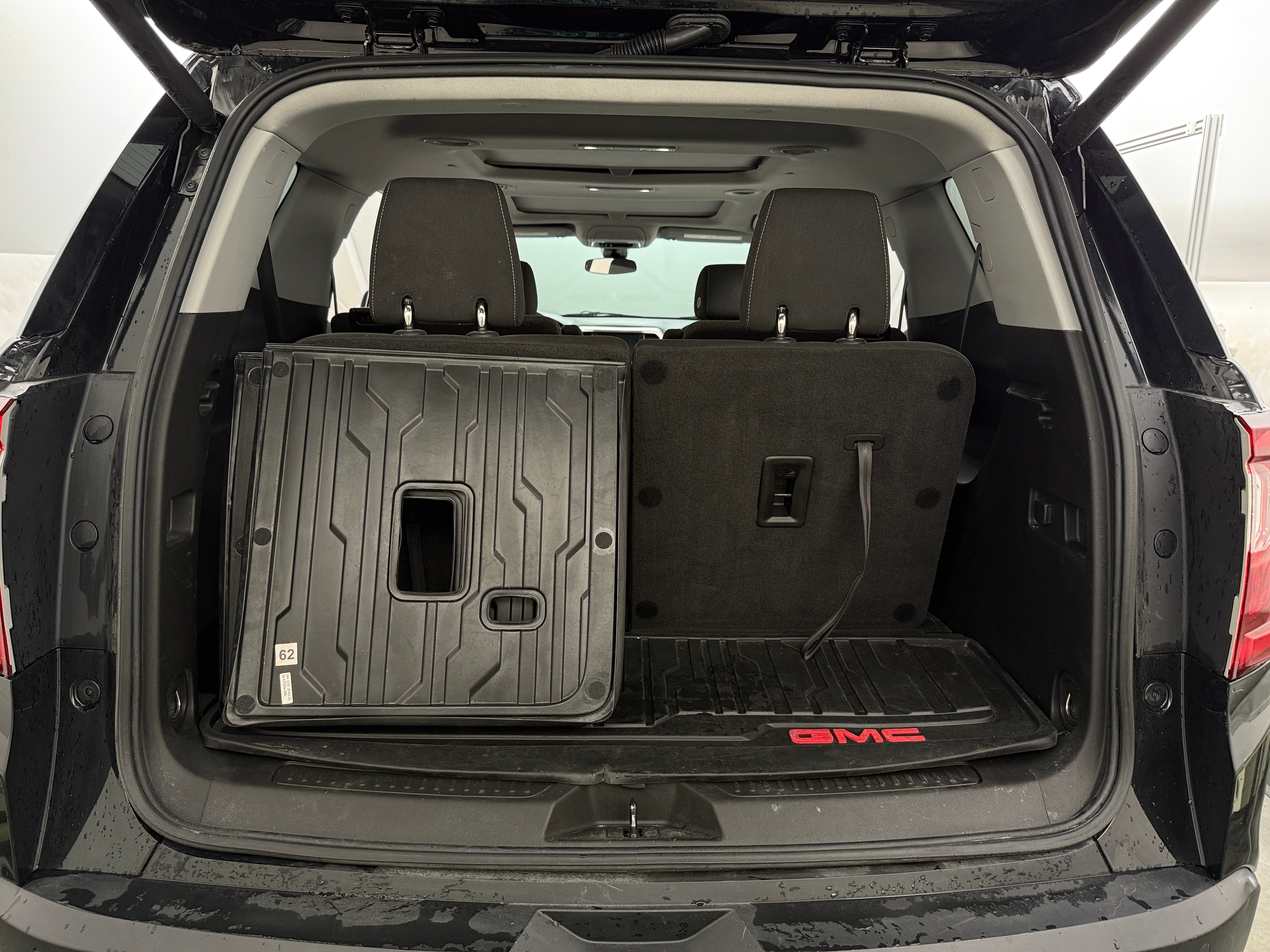 2023 GMC Acadia SLE 7