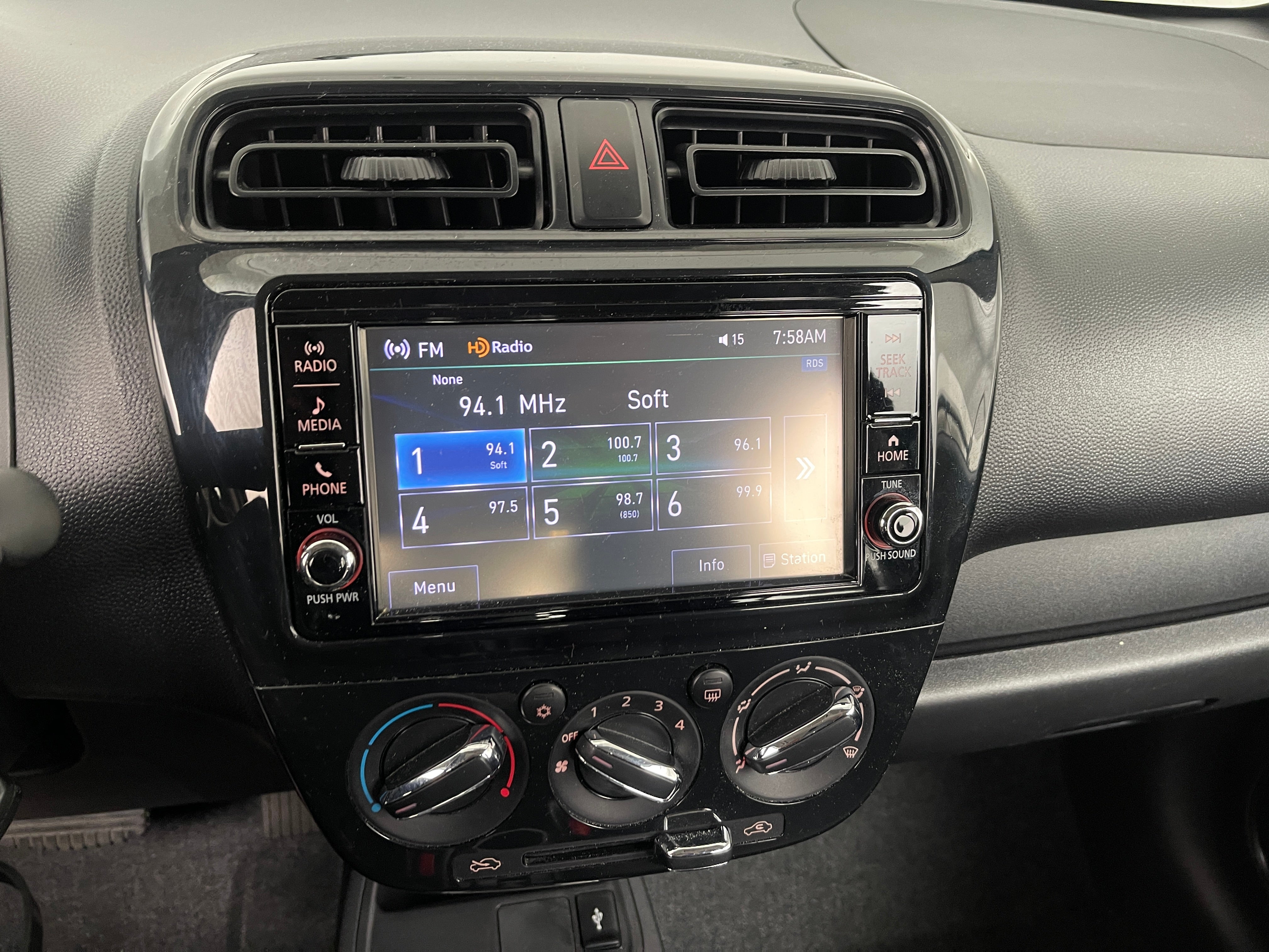 2018 Mitsubishi Mirage G4 ES 4