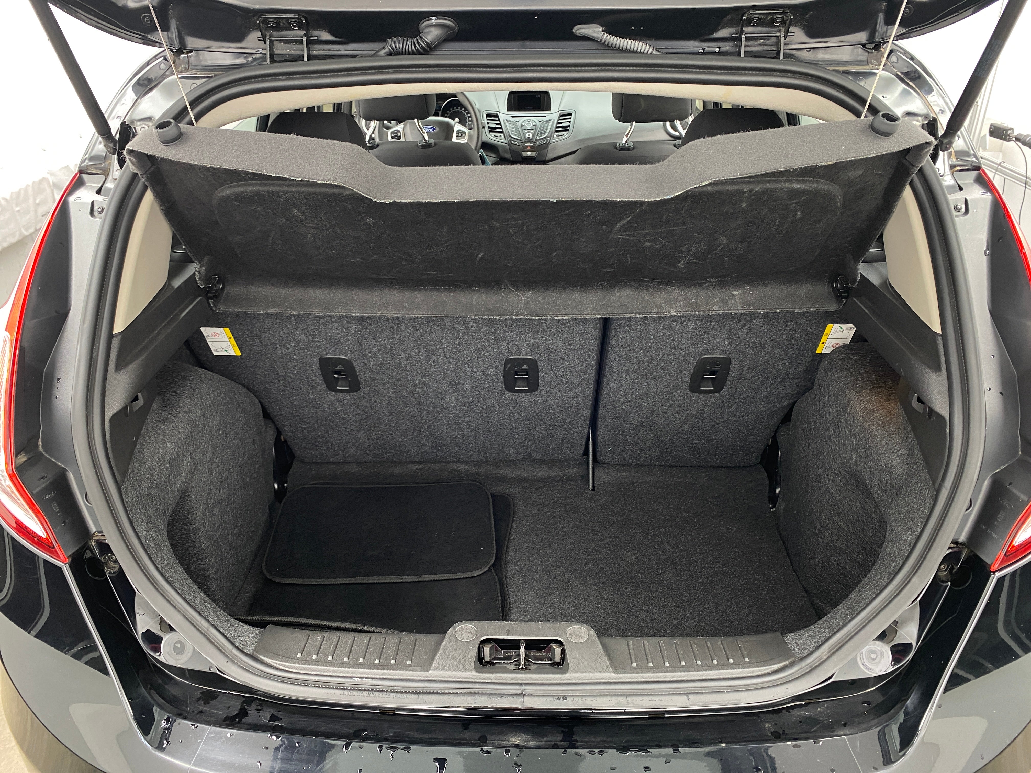 2018 Ford Fiesta SE 7