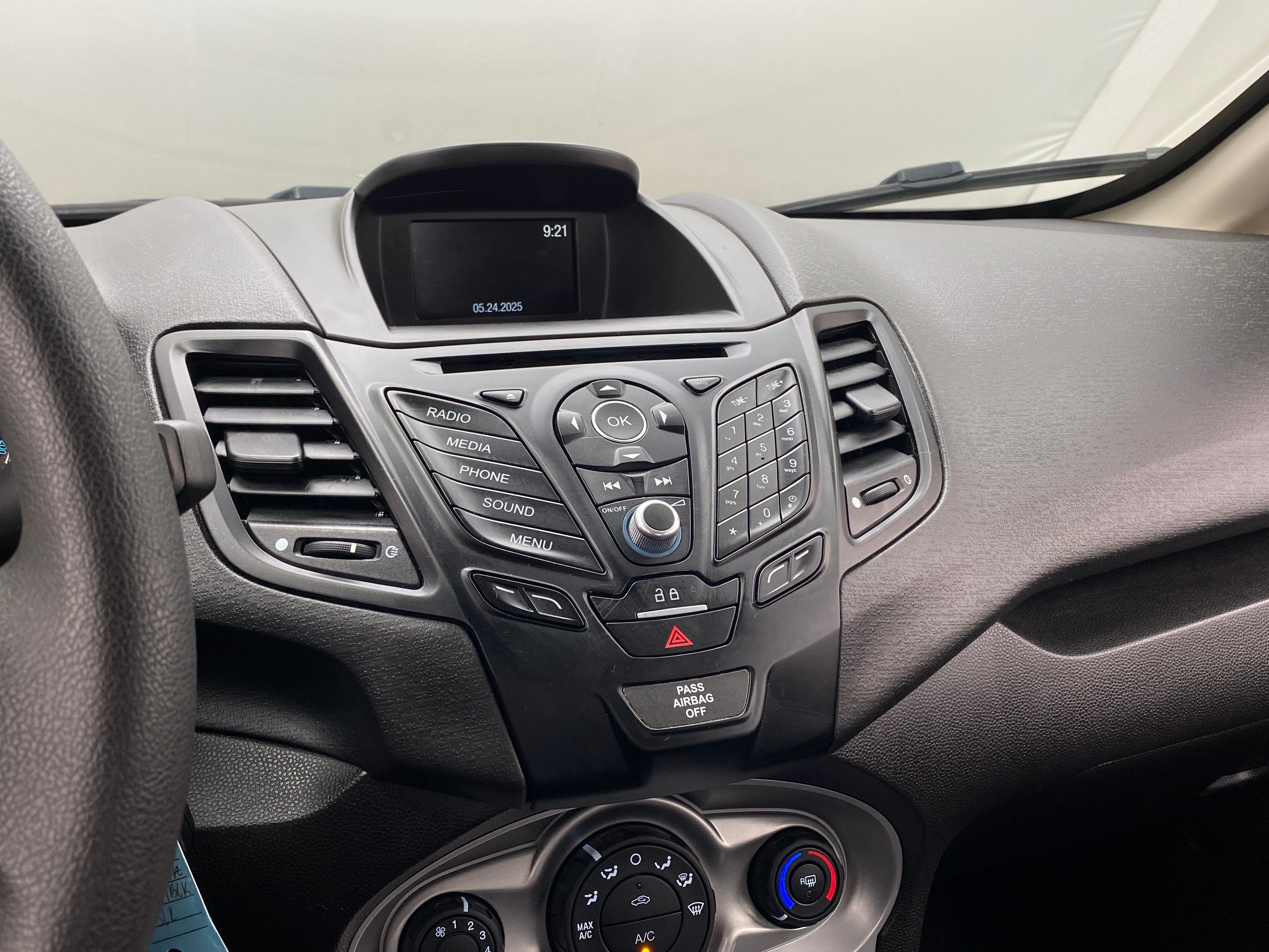 2018 Ford Fiesta SE 4