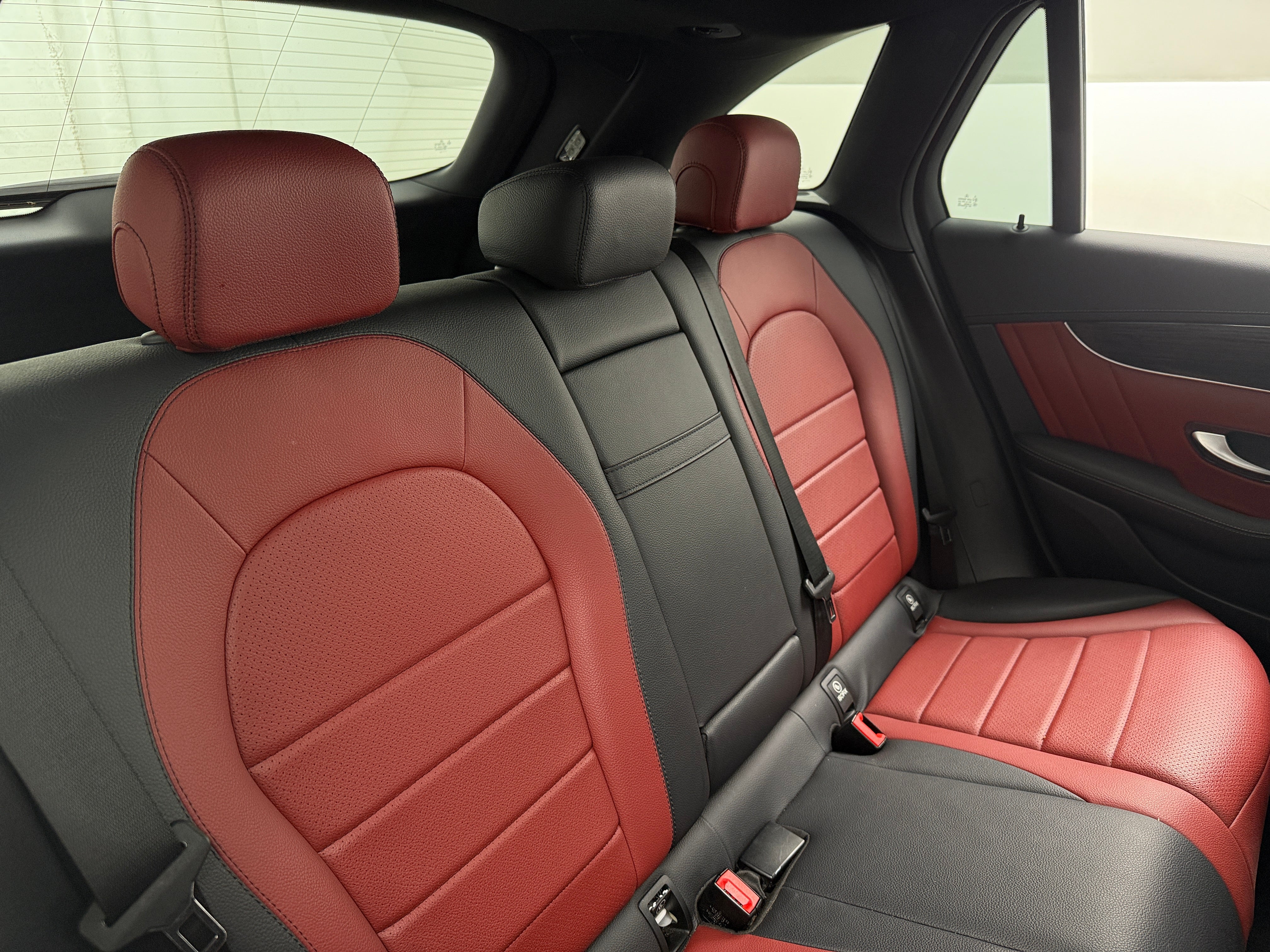 2020 Mercedes-Benz GLC 300 5