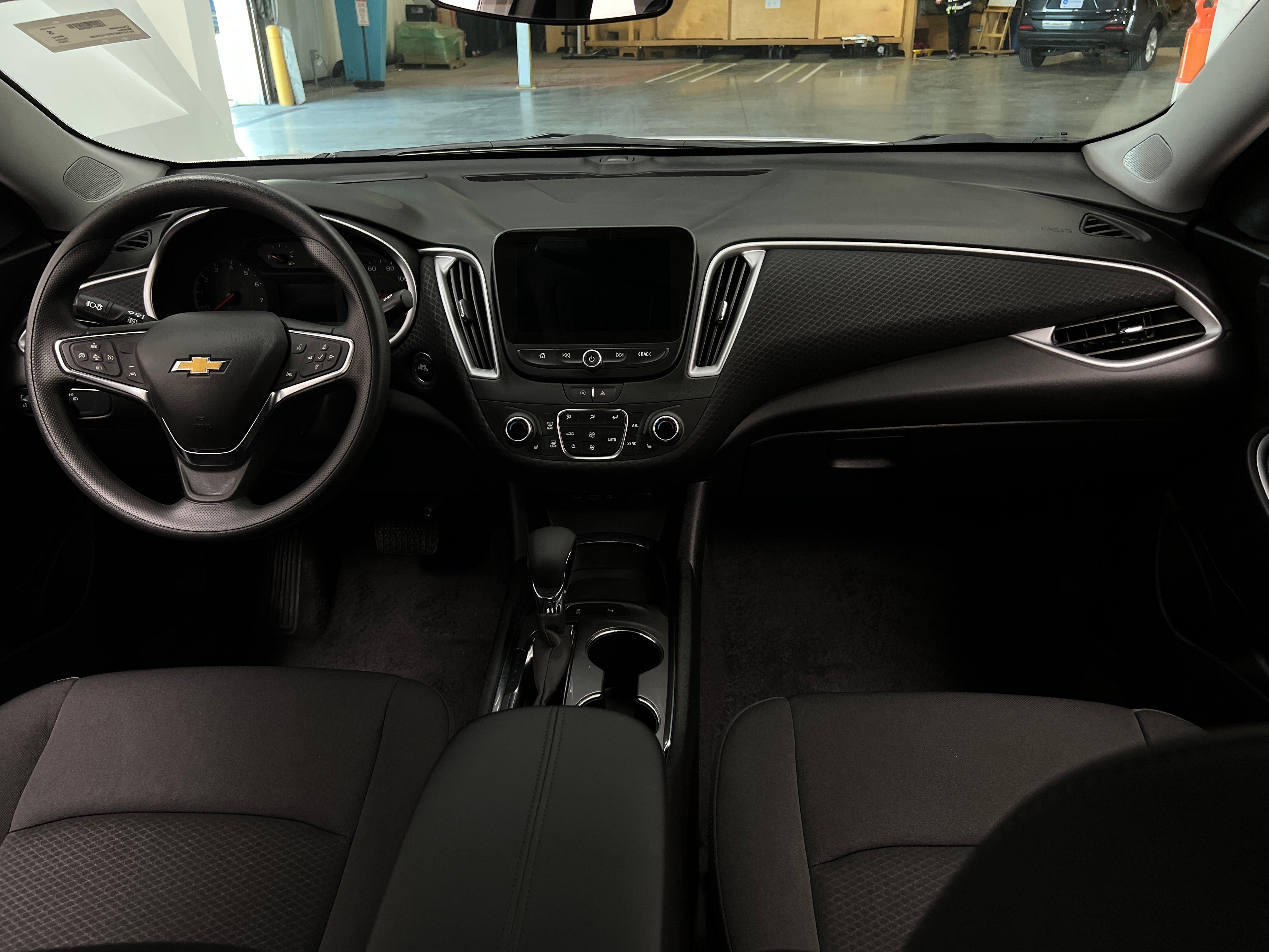 2025 Chevrolet Malibu LT 3