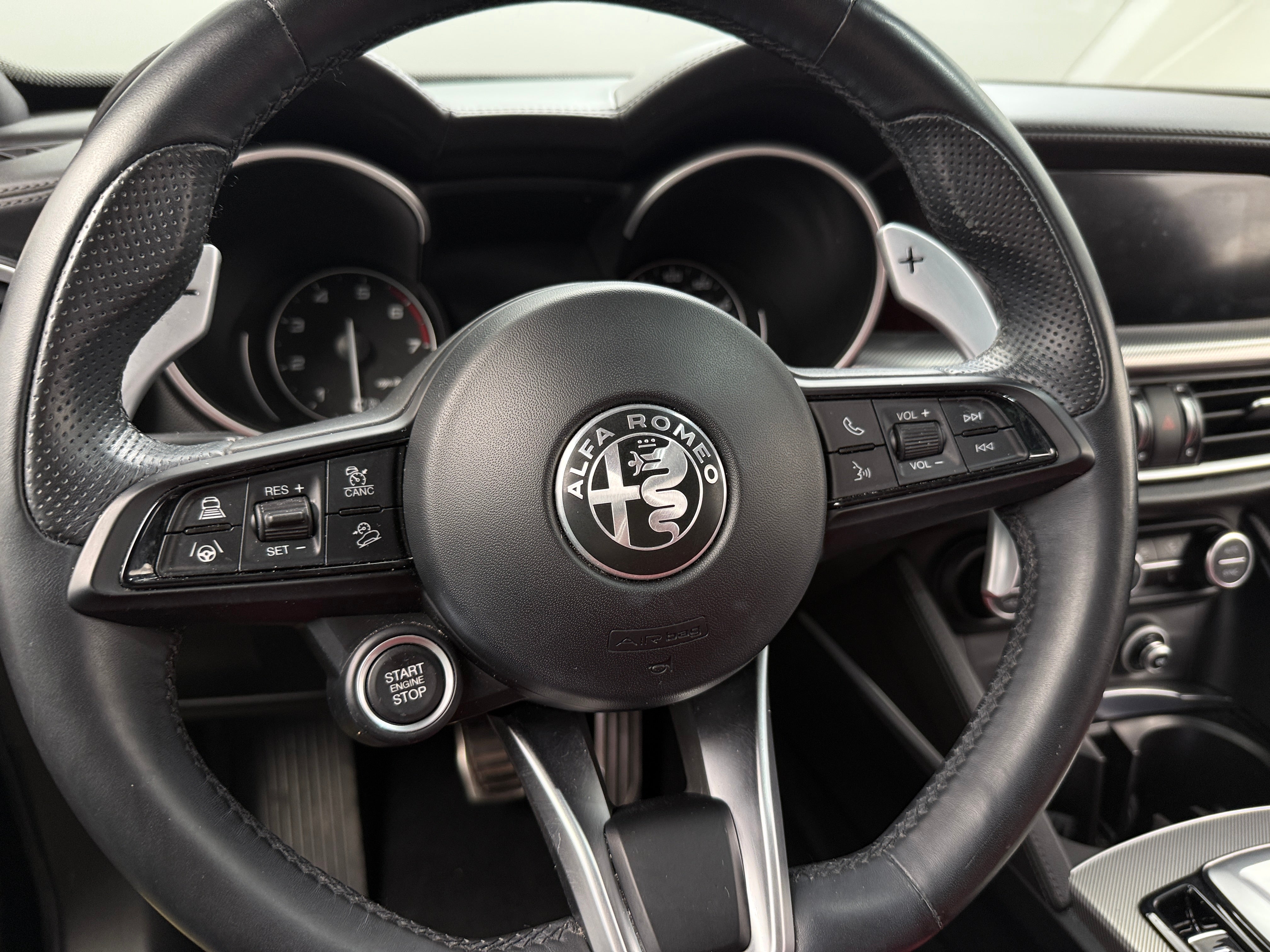 2022 Alfa Romeo Stelvio Ti 4