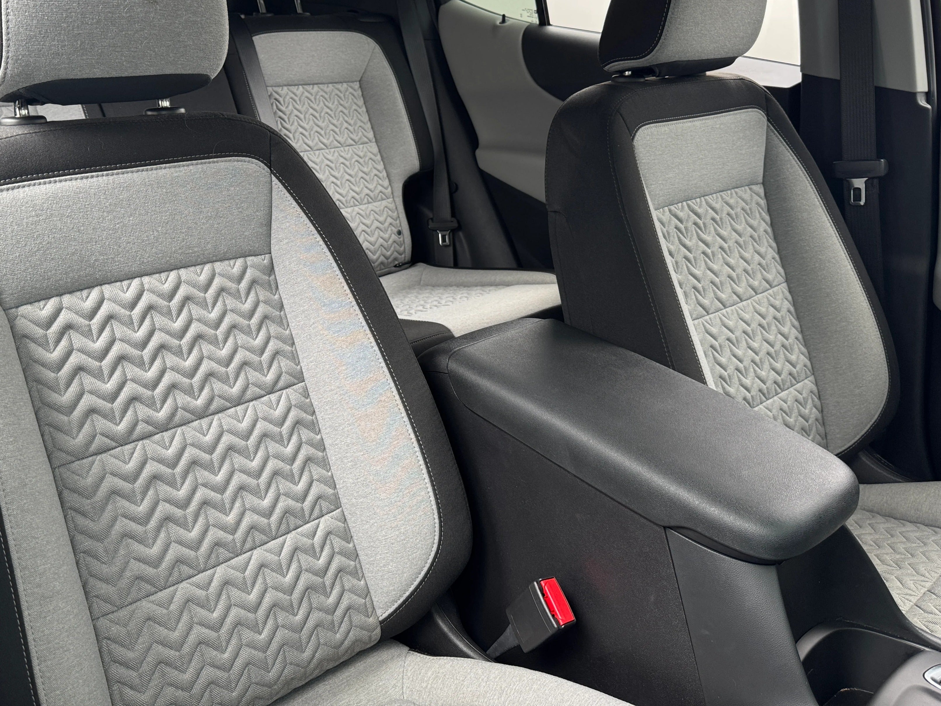 2022 Chevrolet Equinox LS 2