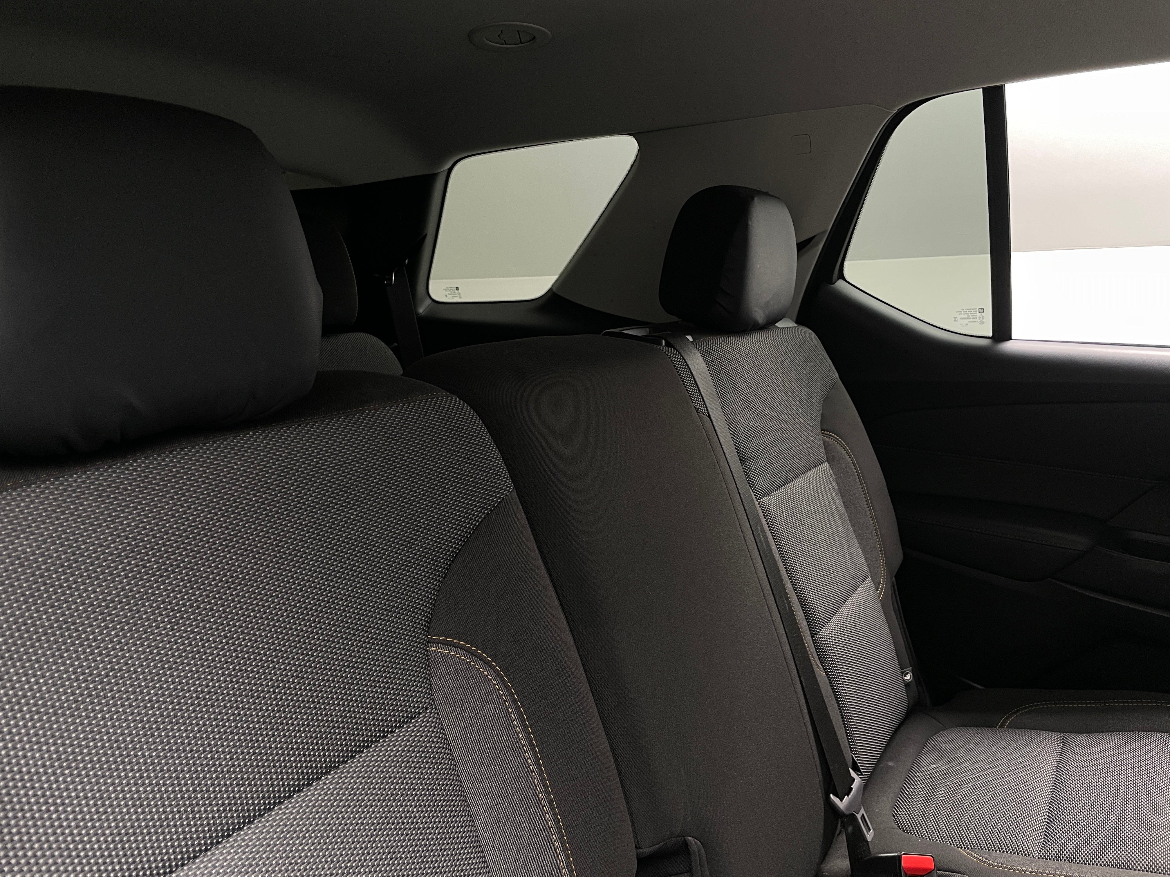2021 Chevrolet Traverse LS 6