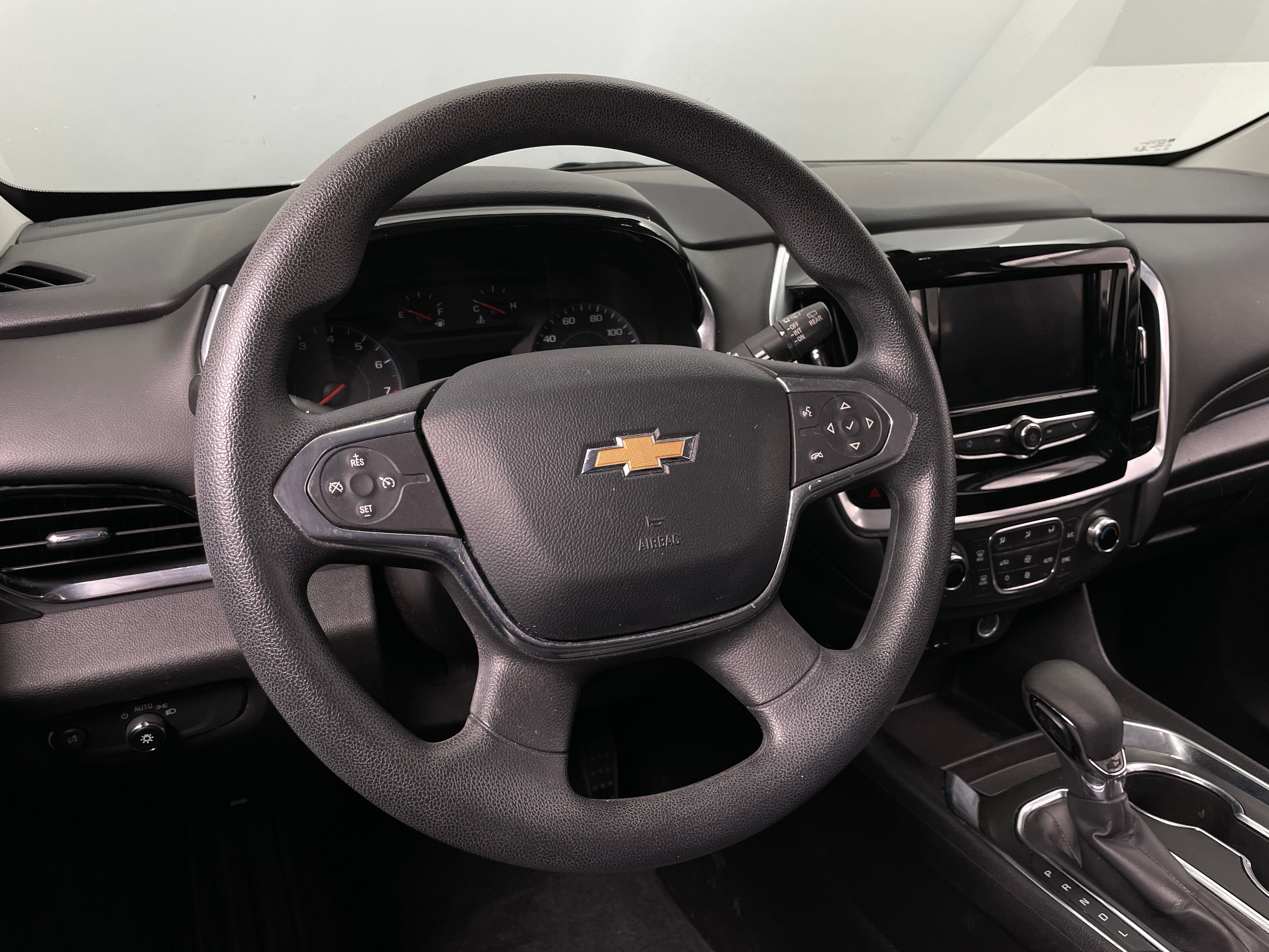 2021 Chevrolet Traverse LS 5
