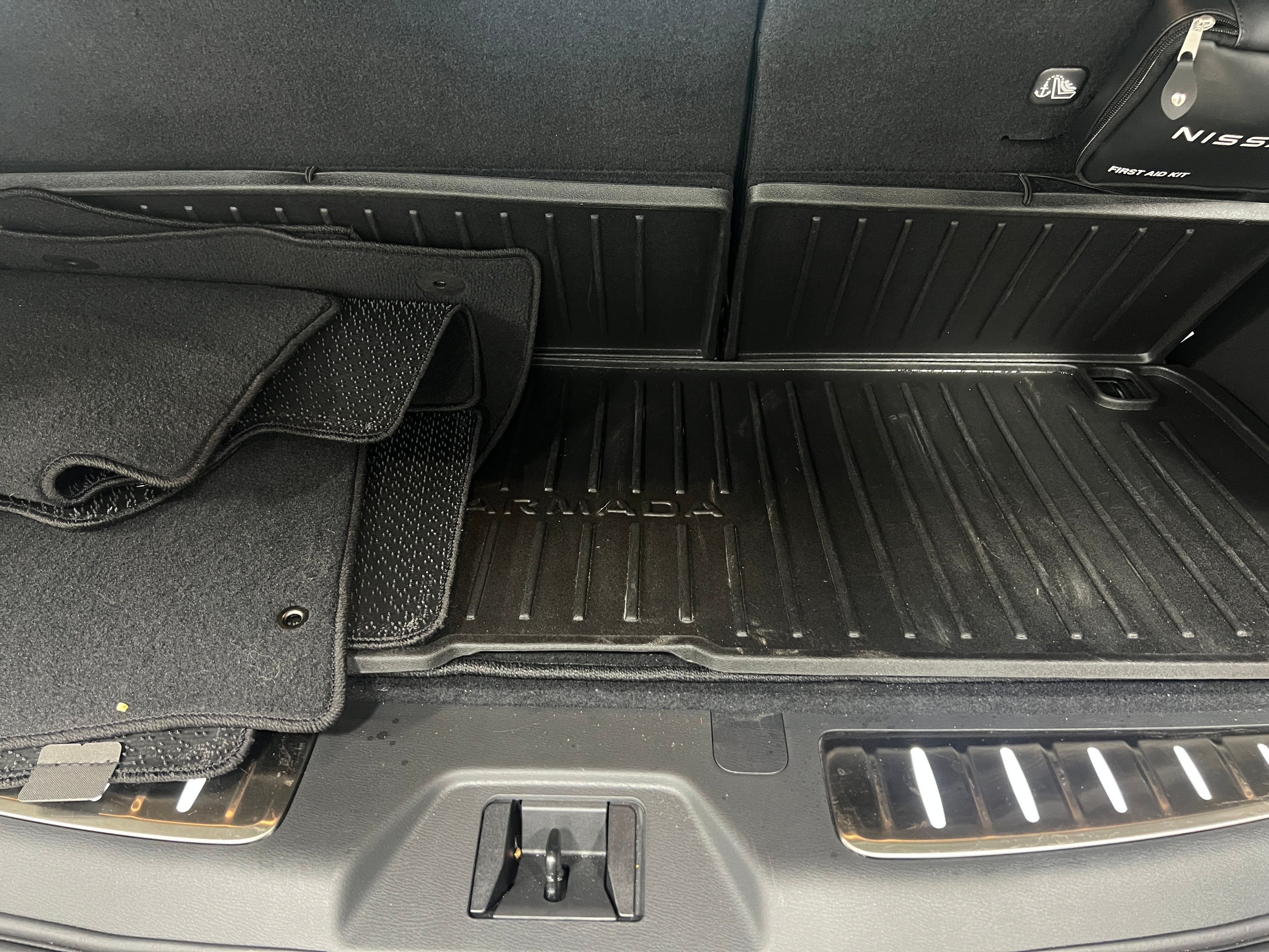 2024 Nissan Armada Platinum Edition 6