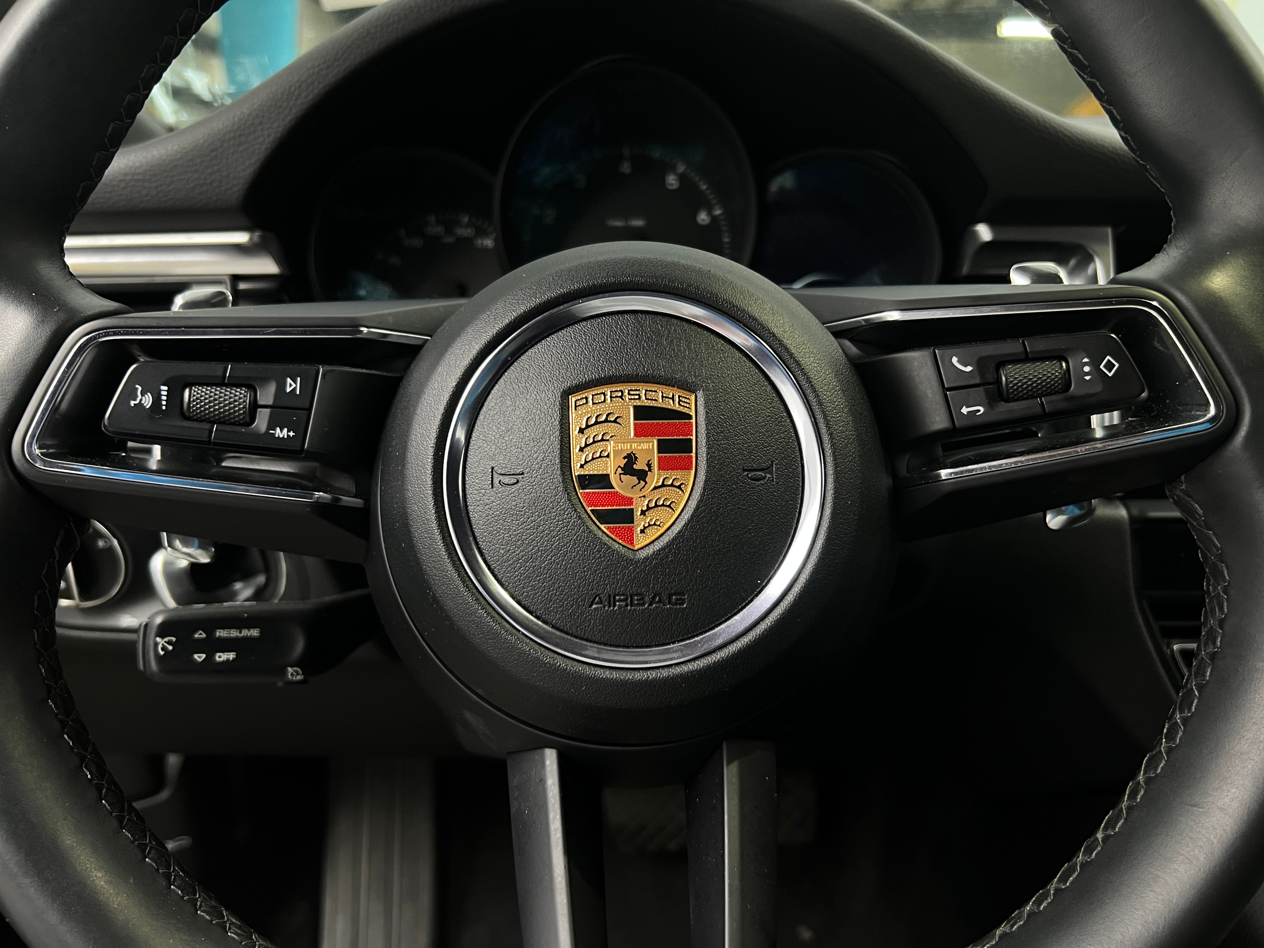 2022 Porsche Macan Base 4
