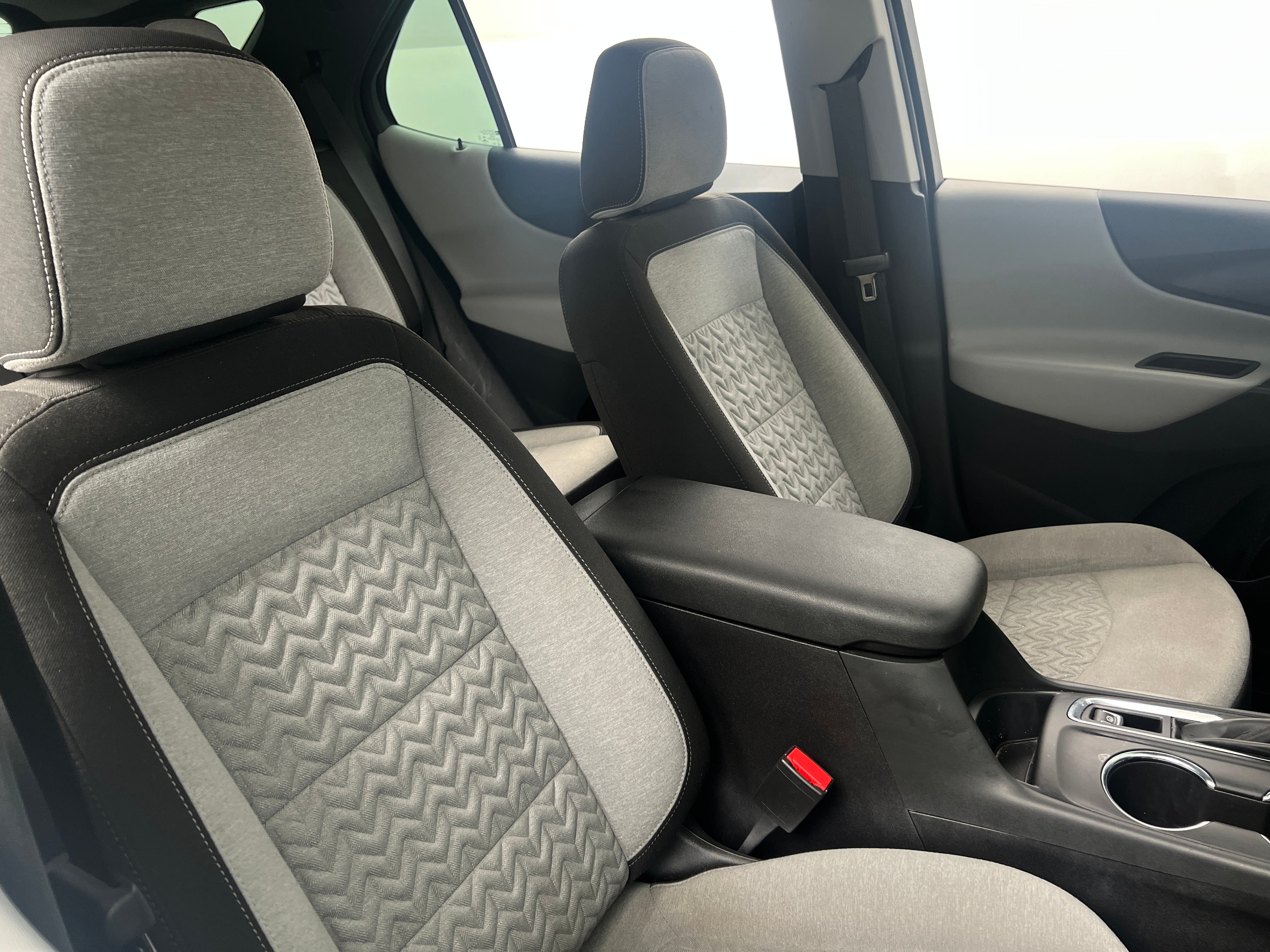 2023 Chevrolet Equinox LS 2