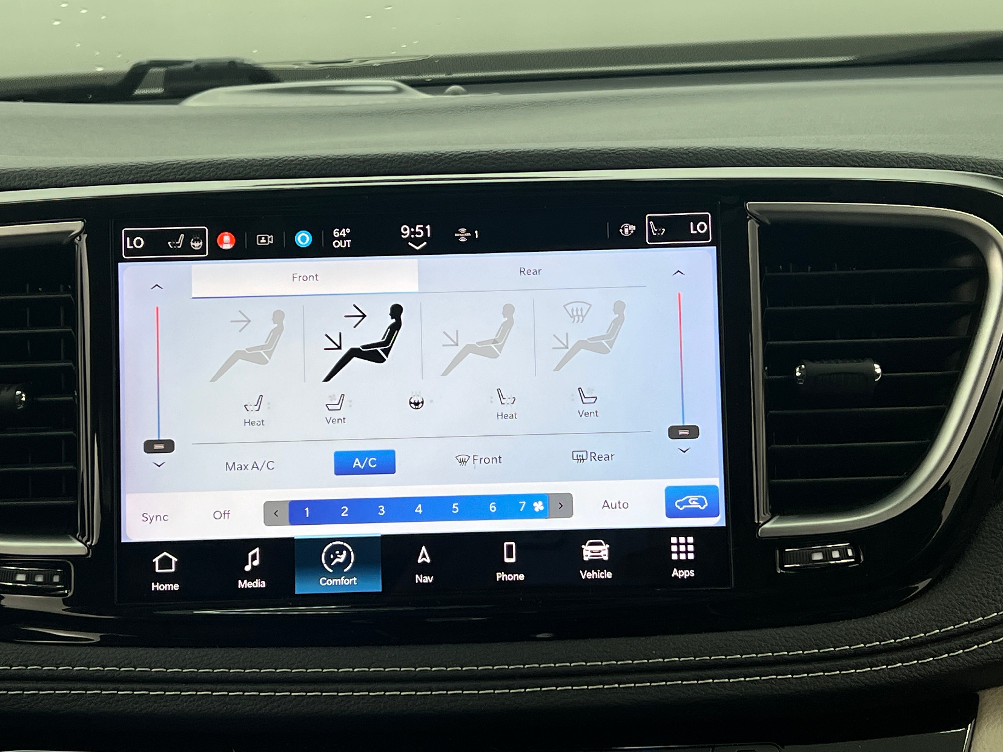 2022 Chrysler Pacifica Hybrid Limited 4