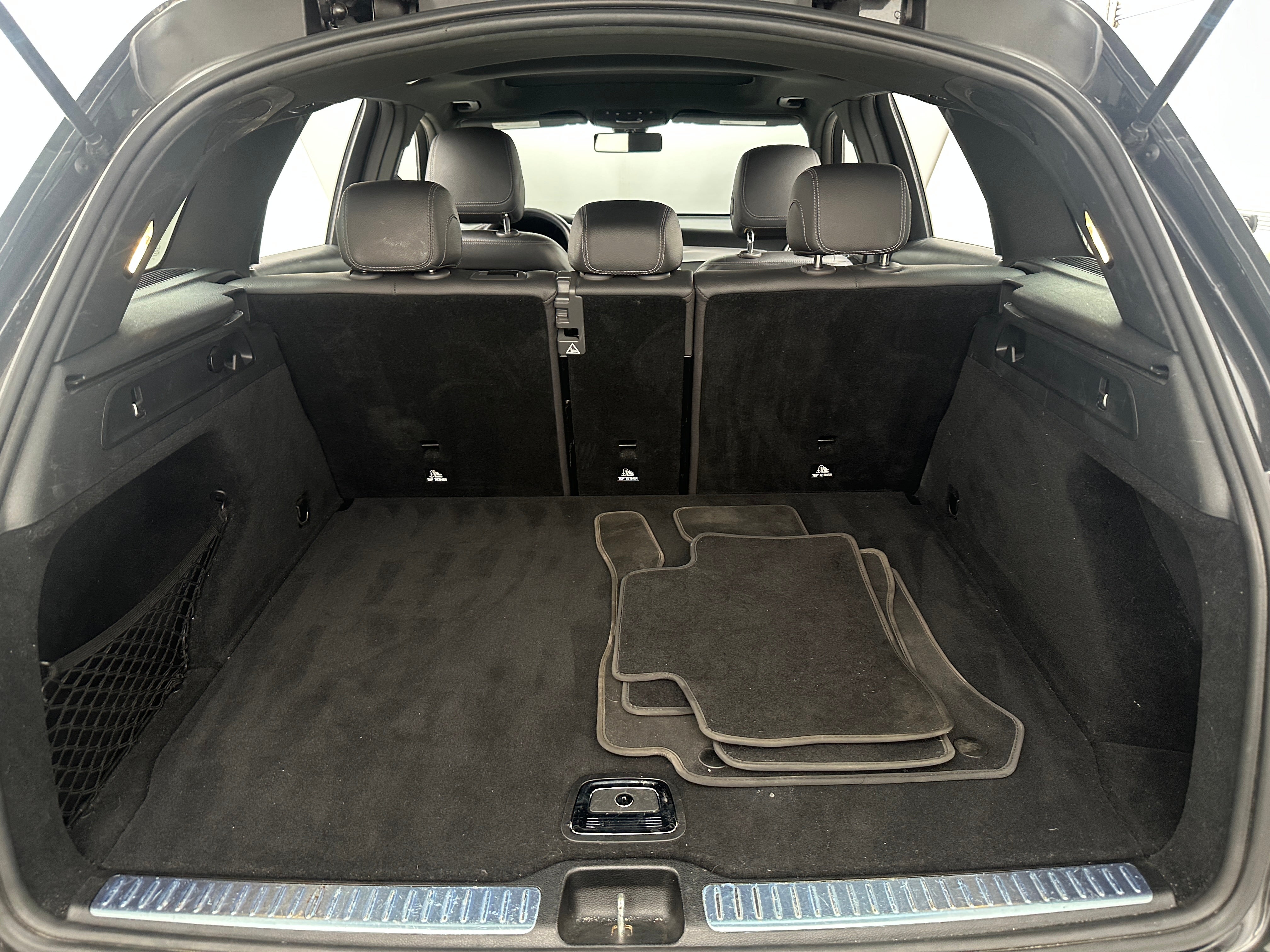 2020 Mercedes-Benz GLC 300 6