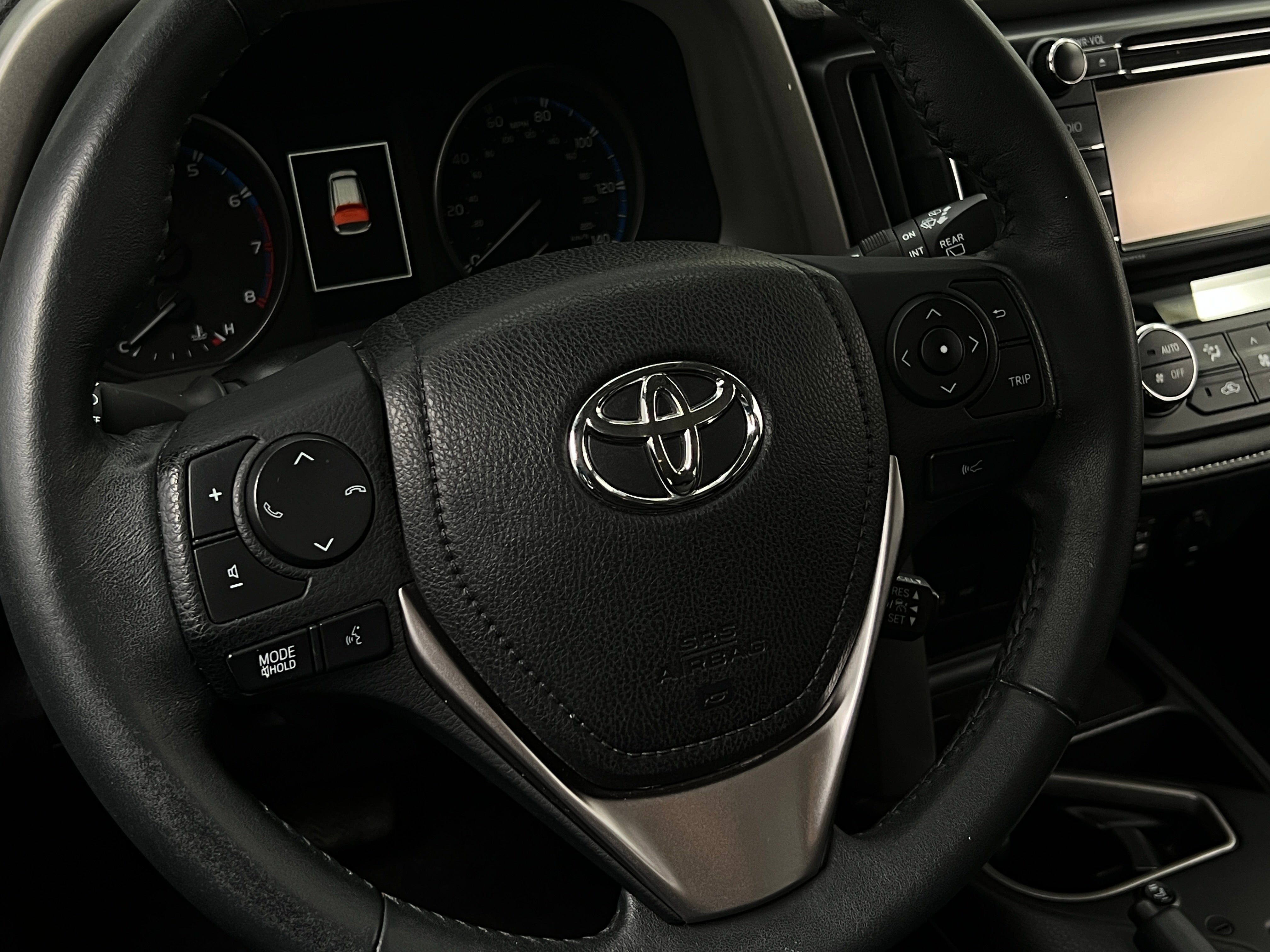 2017 Toyota RAV4 XLE 4
