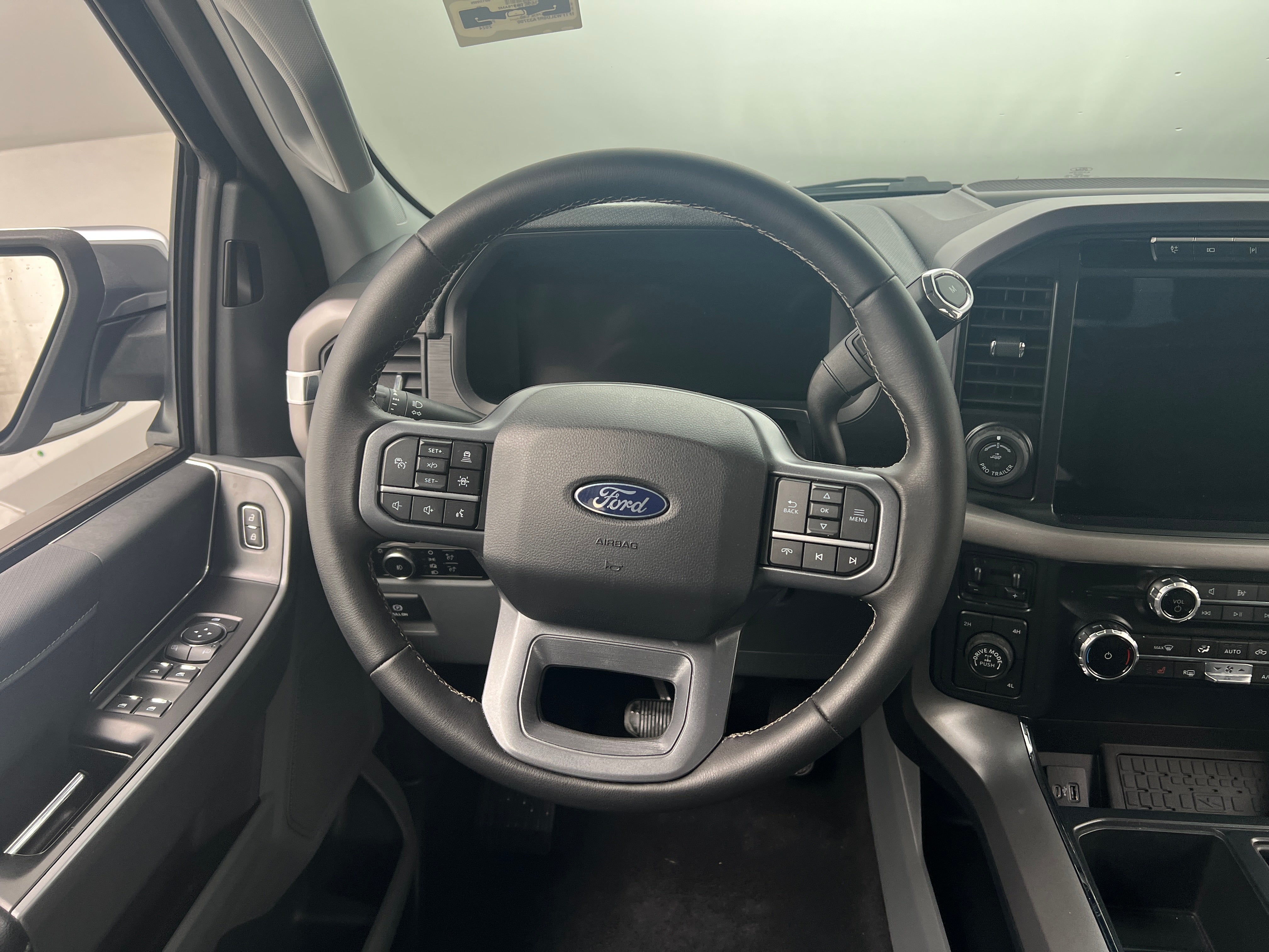 2024 Ford Econoline E-150 5