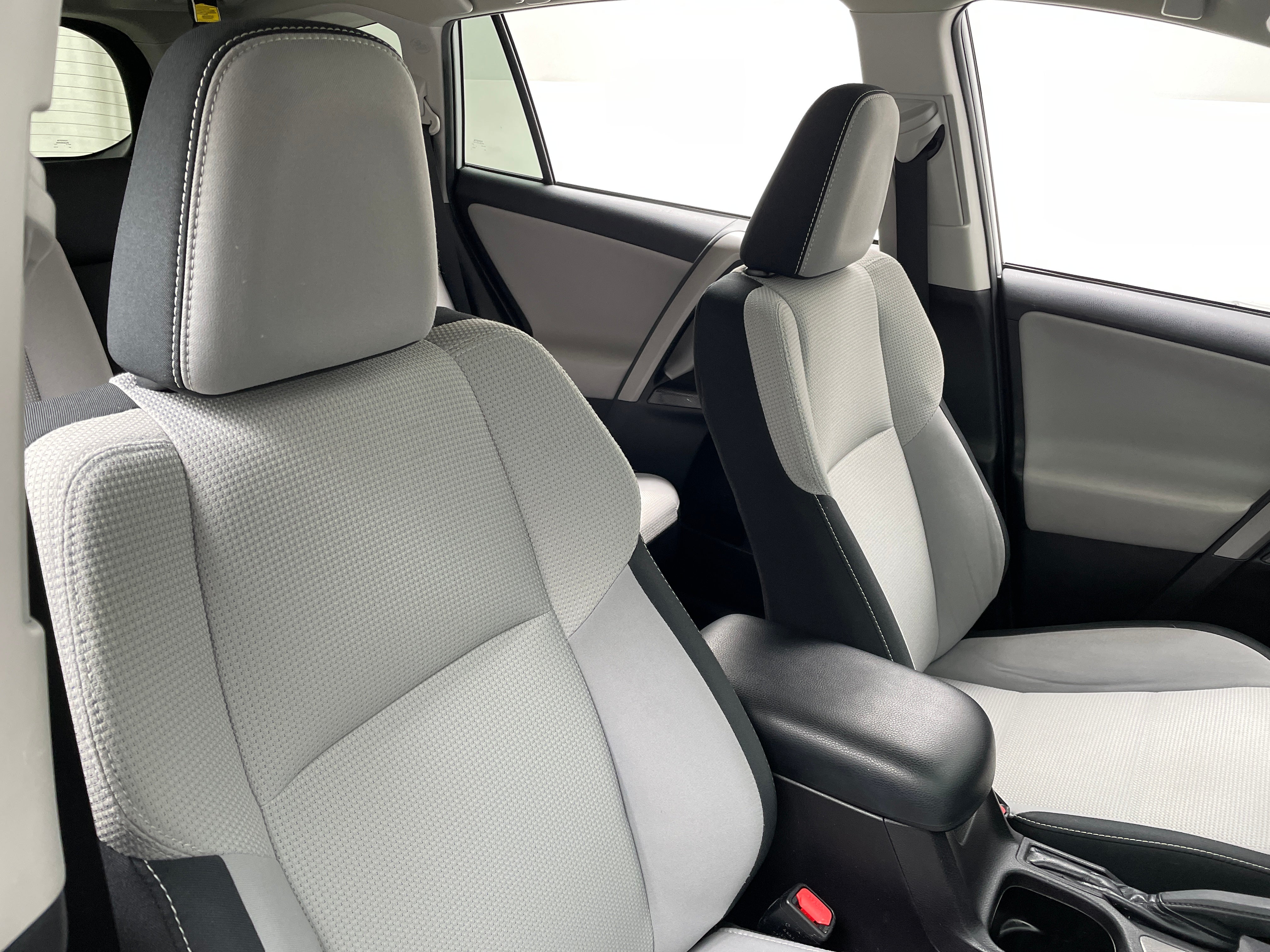 2018 Toyota RAV4 Adventure 2