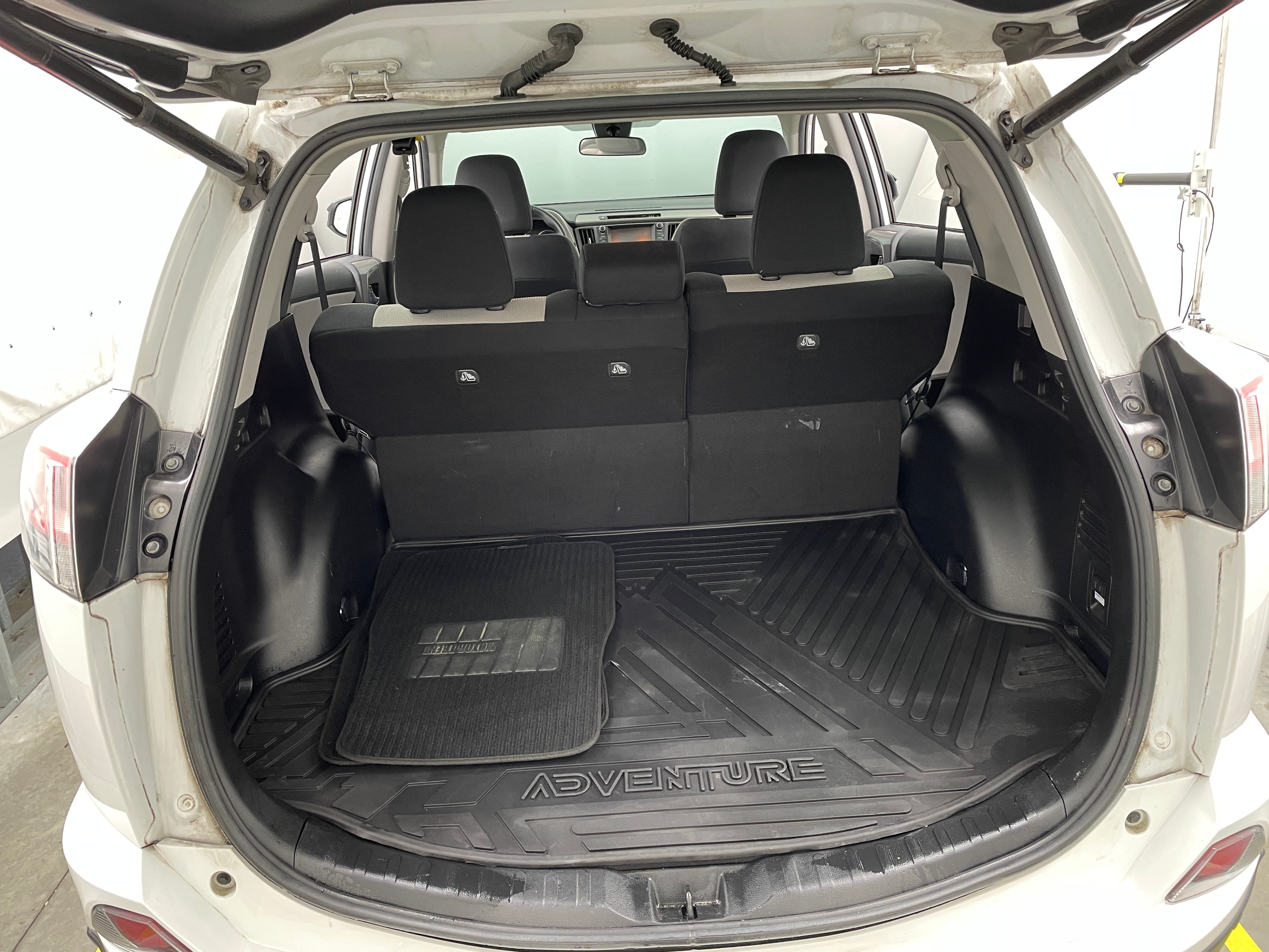 2018 Toyota RAV4 Adventure 7